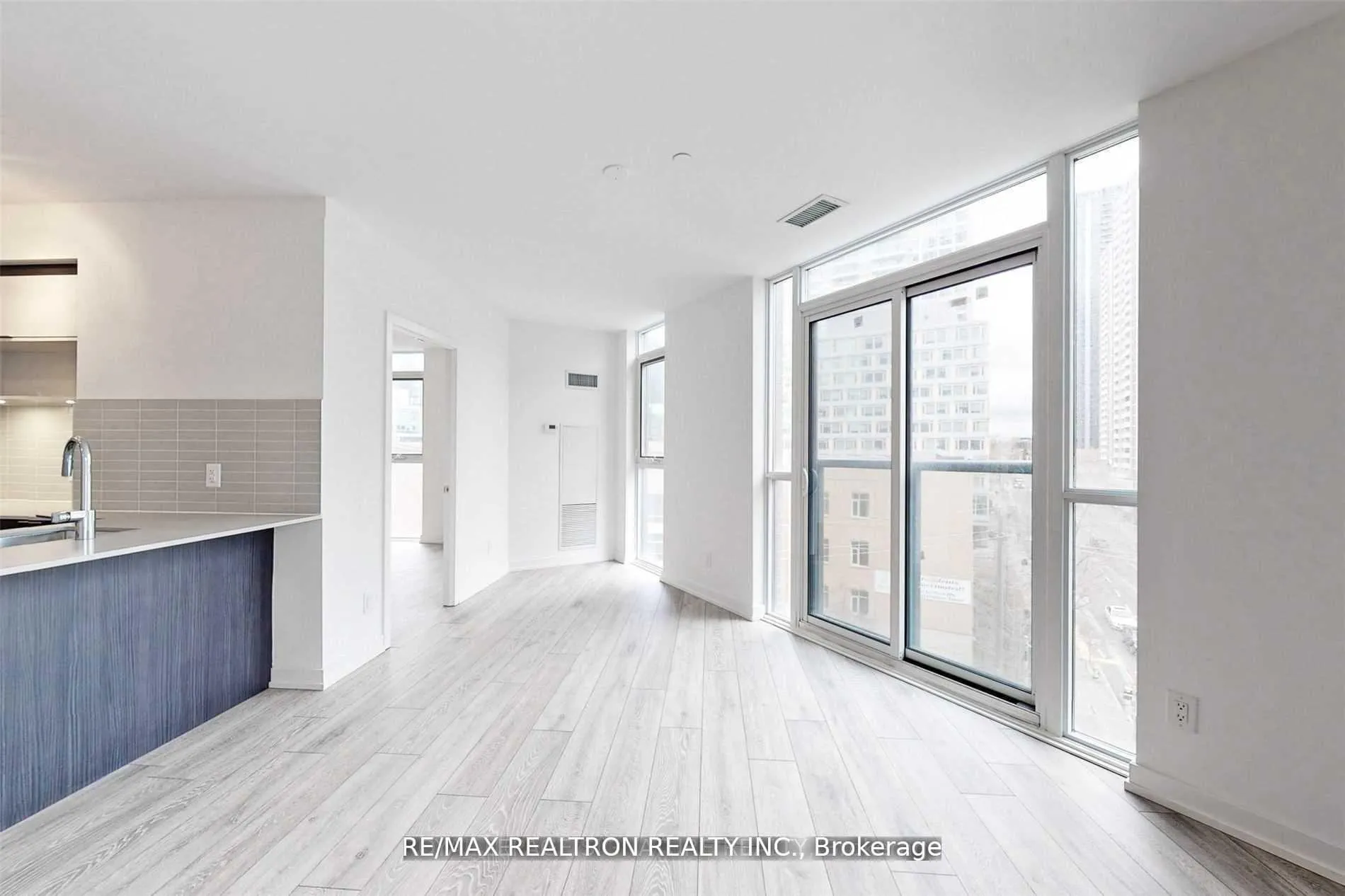 Photo 9 of Unit 407, 159 Wellesley Street E, Toronto, Cabbagetown-South St. James Town — HOMEH
