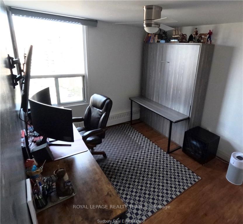 Photo 9 of Unit 1510, 15 Vicora Linkway, Toronto, Flemingdon Park — HOMEH