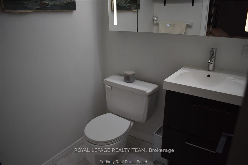 Photo 13 of Unit 1510, 15 Vicora Linkway, Toronto, Flemingdon Park — HOMEH
