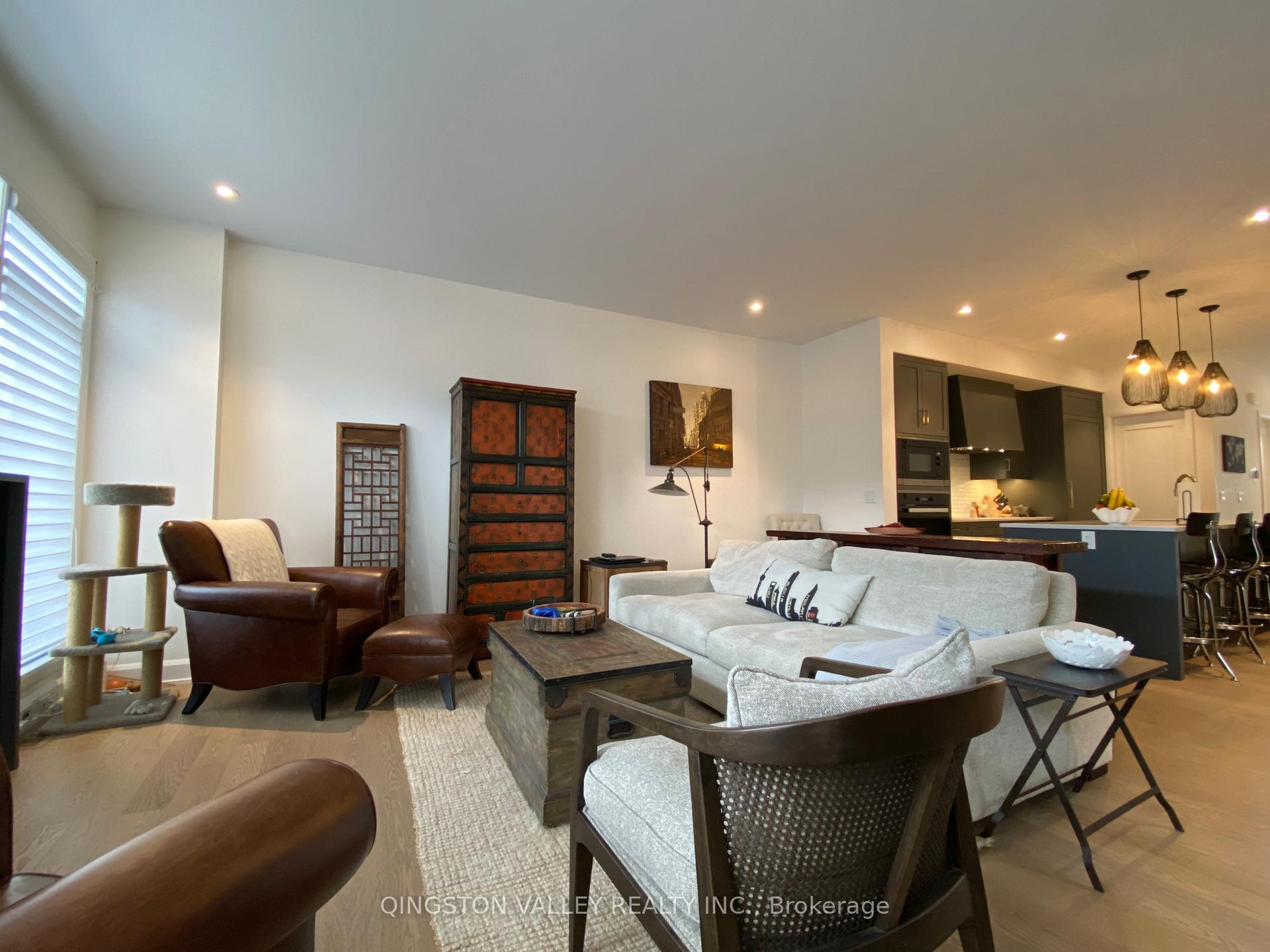 Photo 13 of 522 Edison Avenue, Ottawa, McKellar/Highland — HOMEH