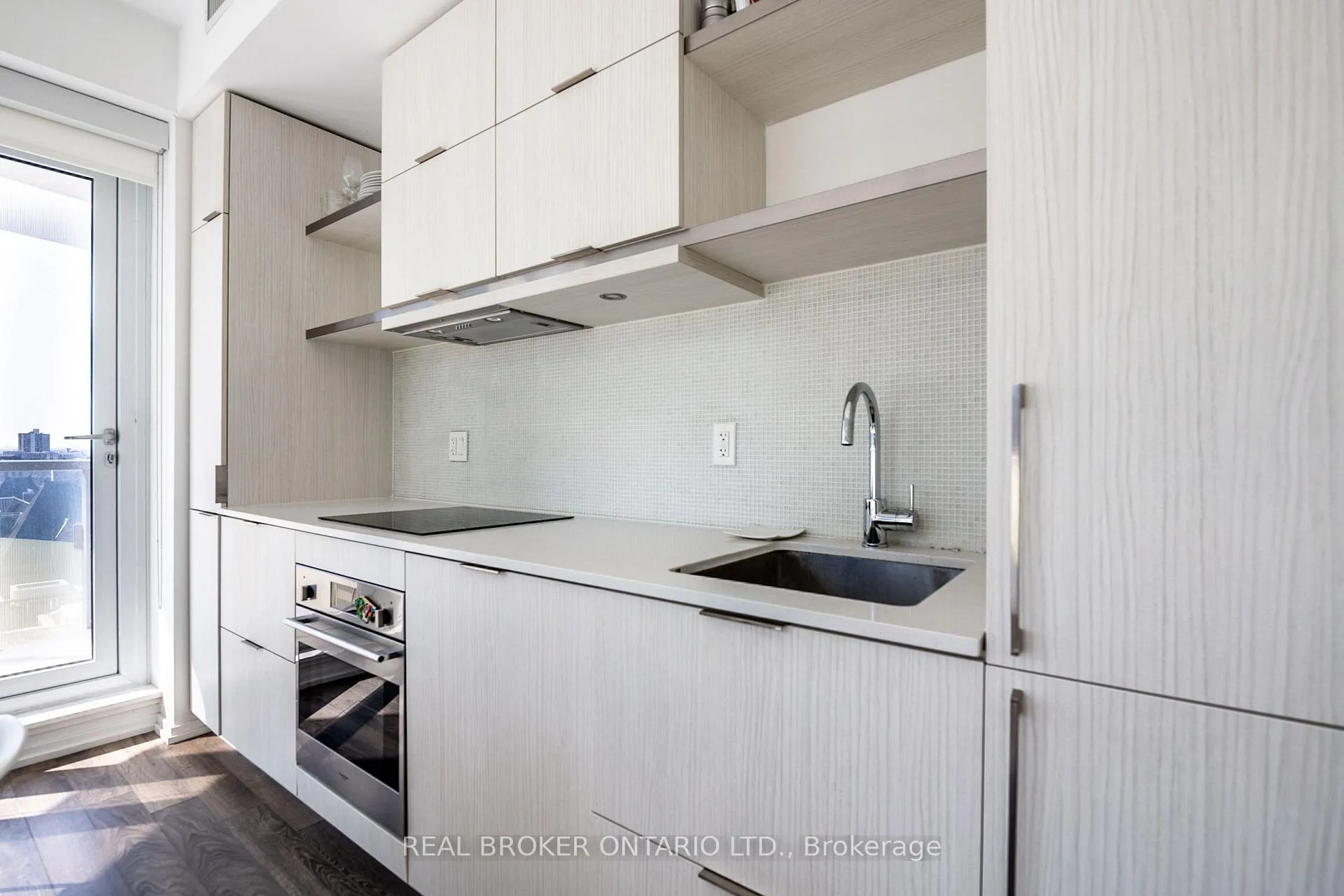 Photo 3 of Unit 1309, 197 Yonge Street, Toronto, Church-Yonge Corridor — HOMEH