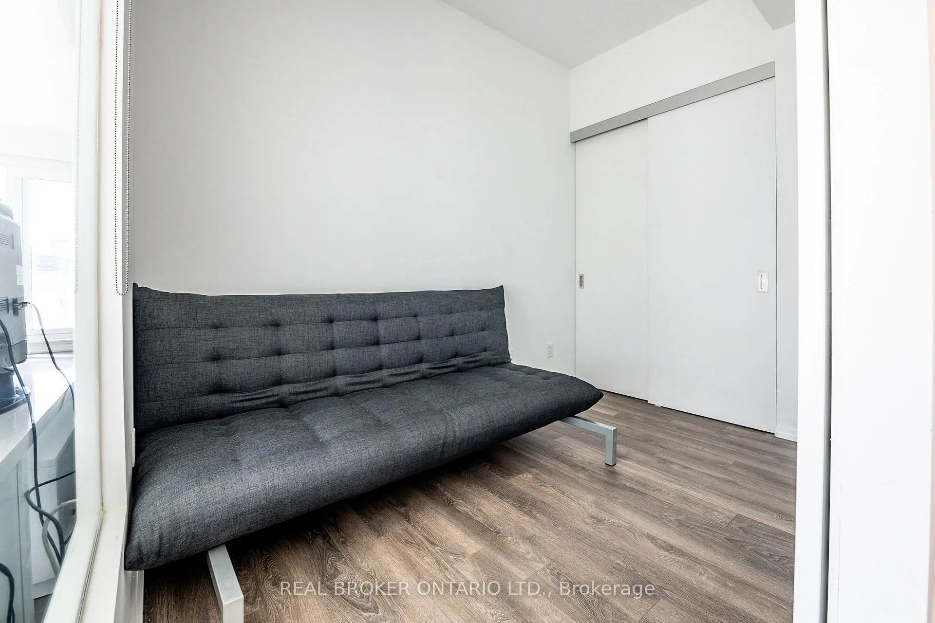 Photo 8 of Unit 1309, 197 Yonge Street, Toronto, Church-Yonge Corridor — HOMEH