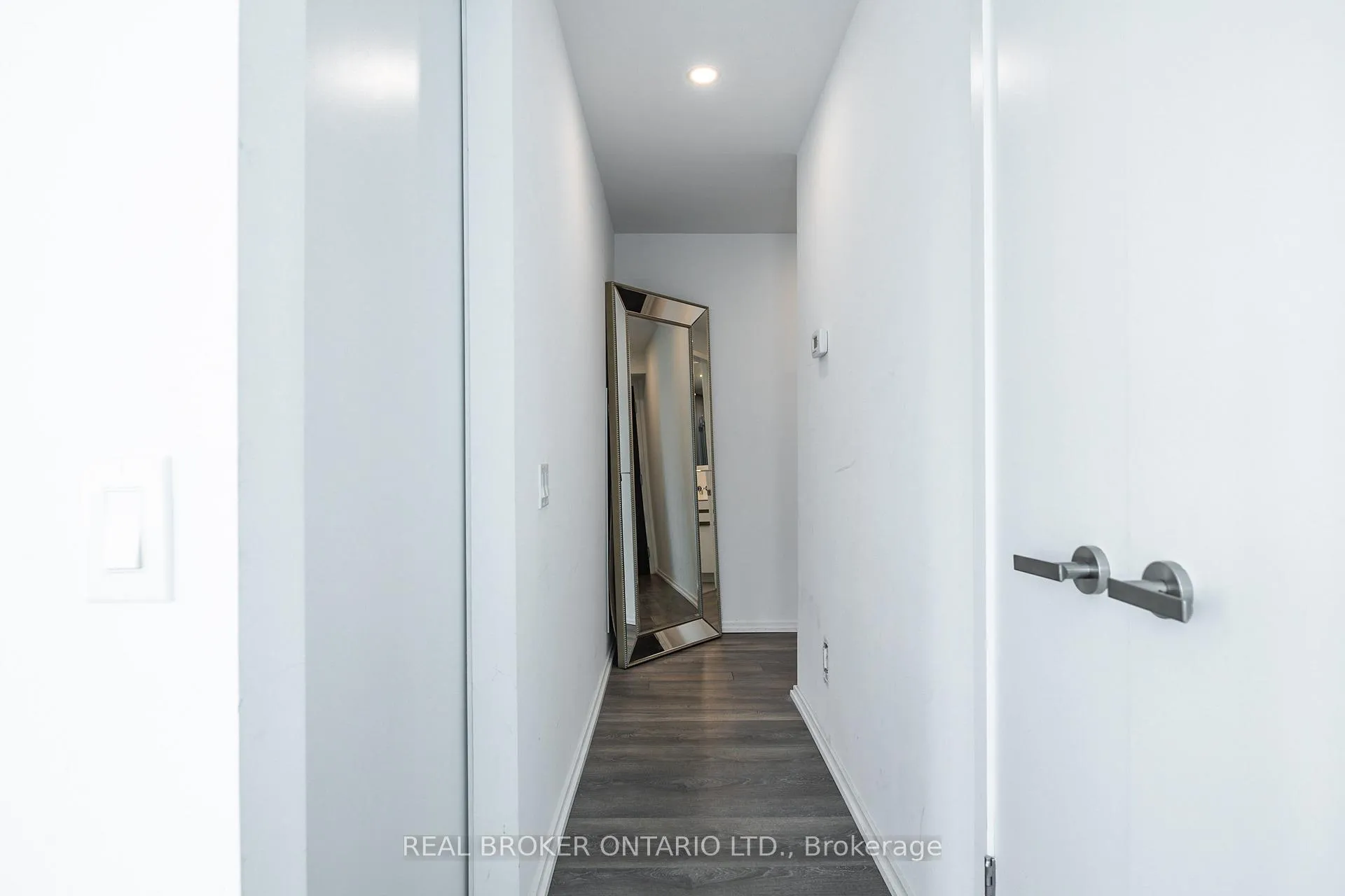 Photo 9 of Unit 1309, 197 Yonge Street, Toronto, Church-Yonge Corridor — HOMEH