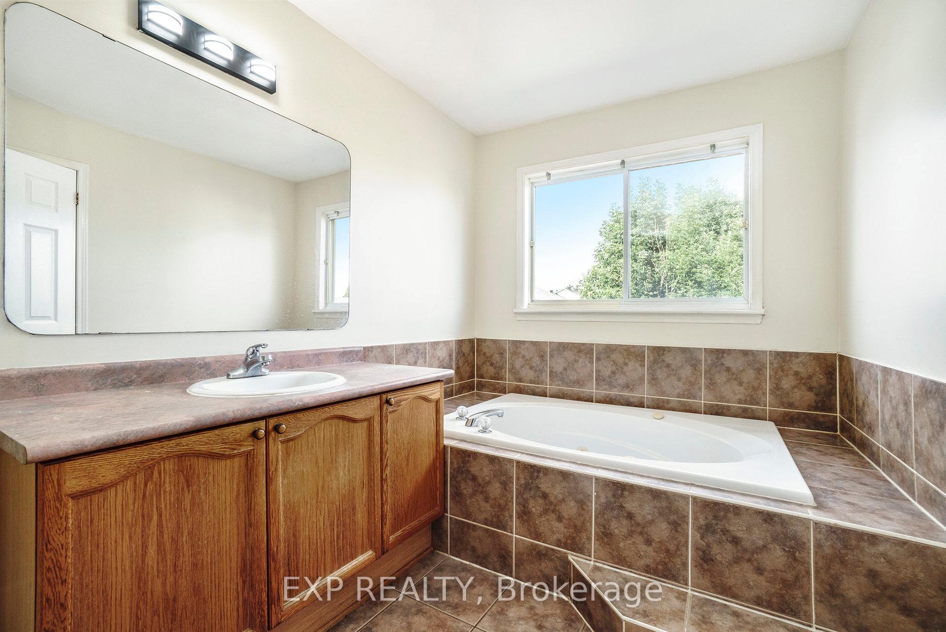 Photo 20 of 77 Palmadeo Drive, Ottawa, Barrhaven - Longfields — HOMEH