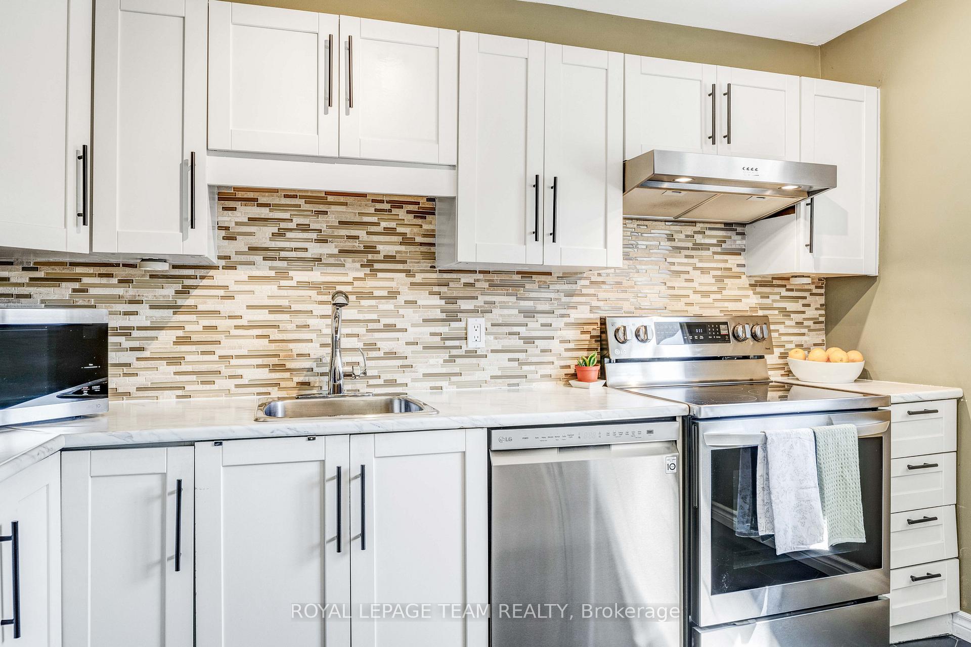 Photo 11 of Unit 66, 3344 Uplands Drive, Ottawa, Hunt Club — HOMEH