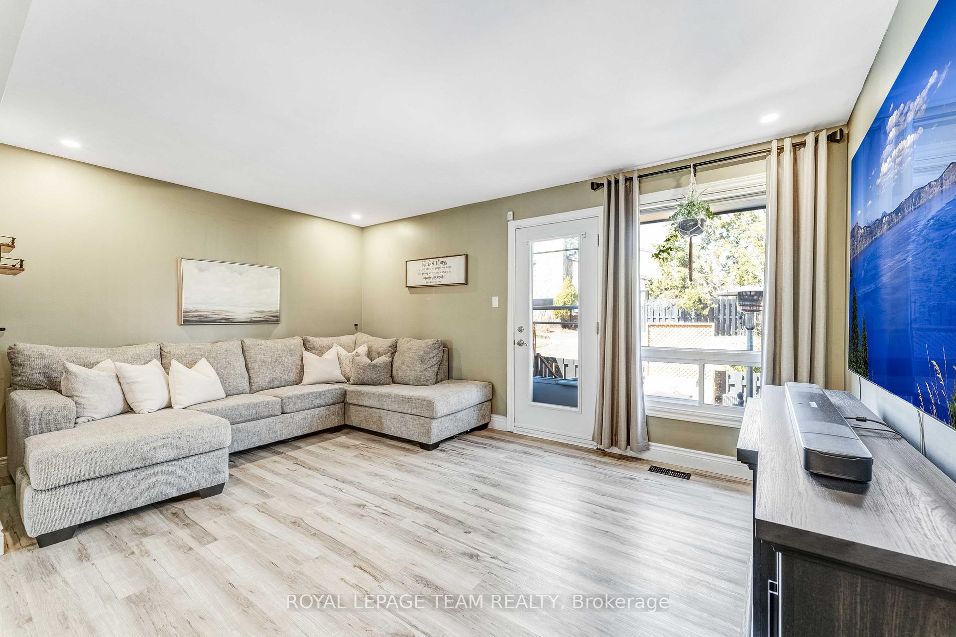 Photo 16 of Unit 66, 3344 Uplands Drive, Ottawa, Hunt Club — HOMEH