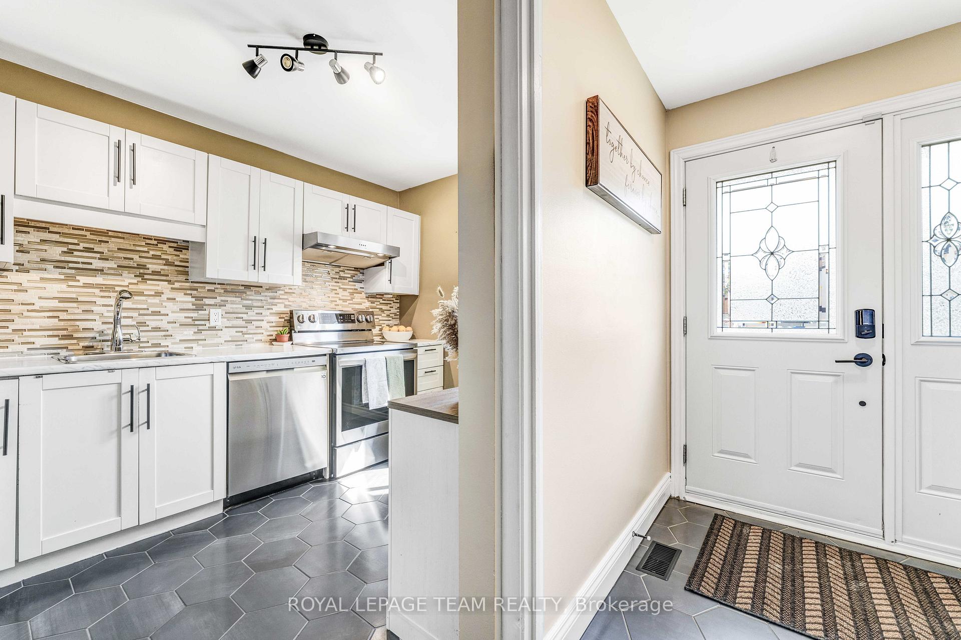 Photo 26 of Unit 66, 3344 Uplands Drive, Ottawa, Hunt Club — HOMEH