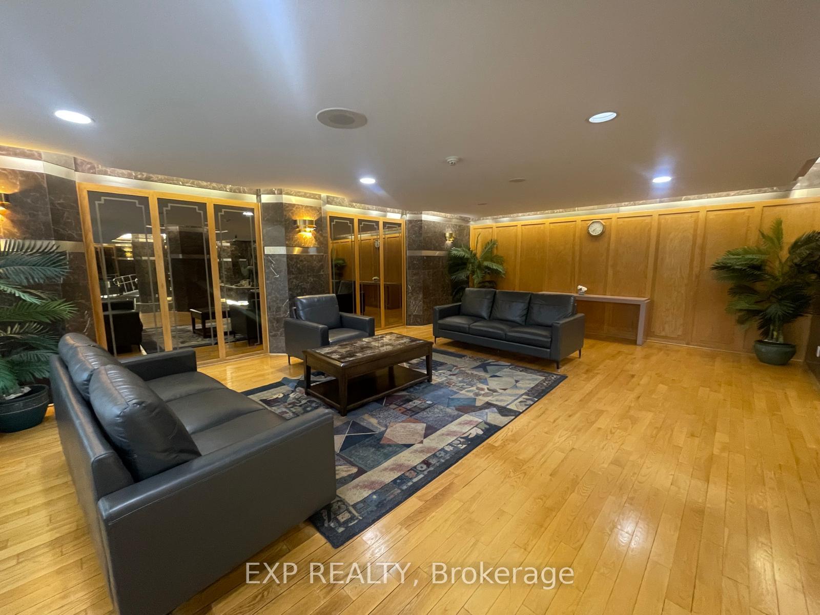 Photo 23 of Unit 1501, 2760 Carousel Crescent, Ottawa, Emerald Woods/Sawmill Creek — HOMEH