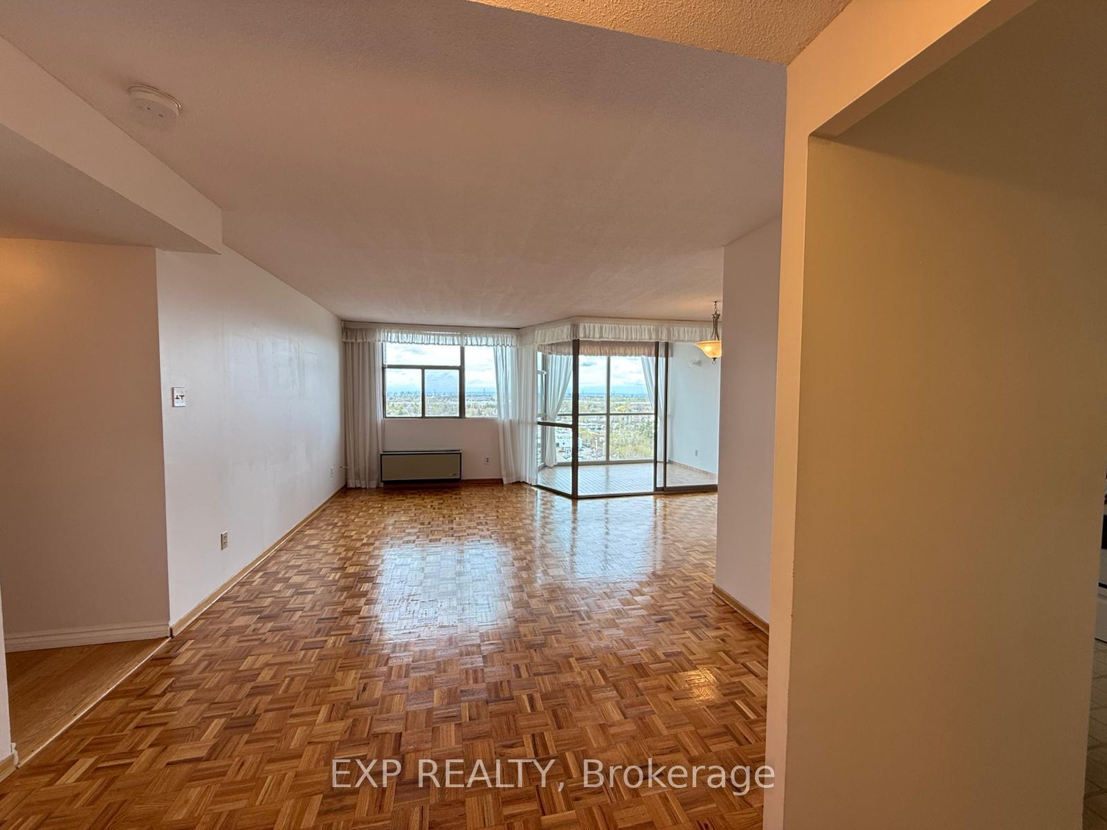 Photo 27 of Unit 1501, 2760 Carousel Crescent, Ottawa, Emerald Woods/Sawmill Creek — HOMEH