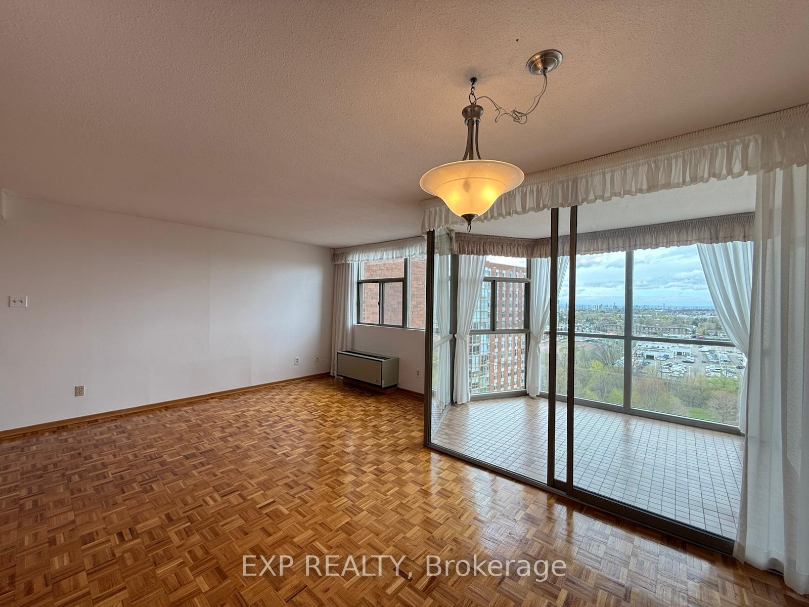 Photo 30 of Unit 1501, 2760 Carousel Crescent, Ottawa, Emerald Woods/Sawmill Creek — HOMEH