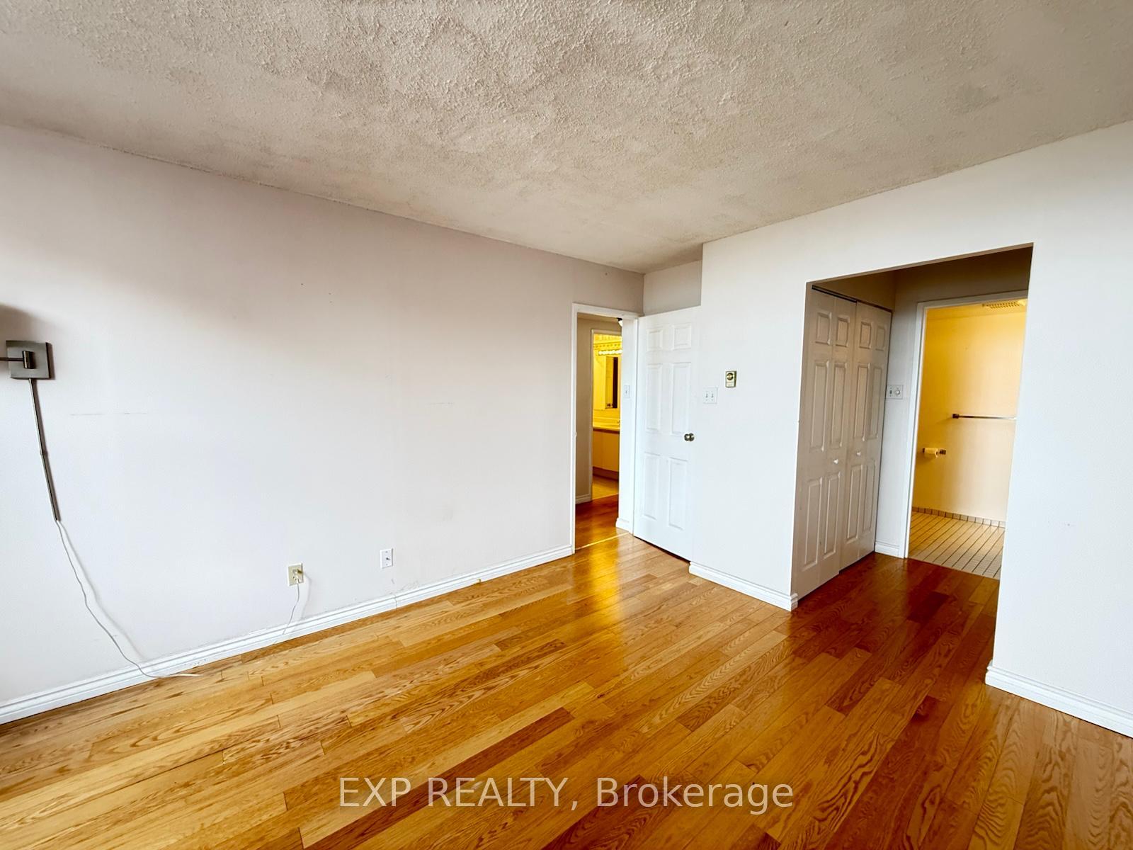 Photo 60 of Unit 1501, 2760 Carousel Crescent, Ottawa, Emerald Woods/Sawmill Creek — HOMEH