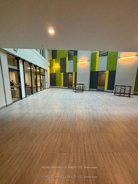 Photo 3 of Unit 921, 652 Princess Street, Kingston, Central City East — HOMEH