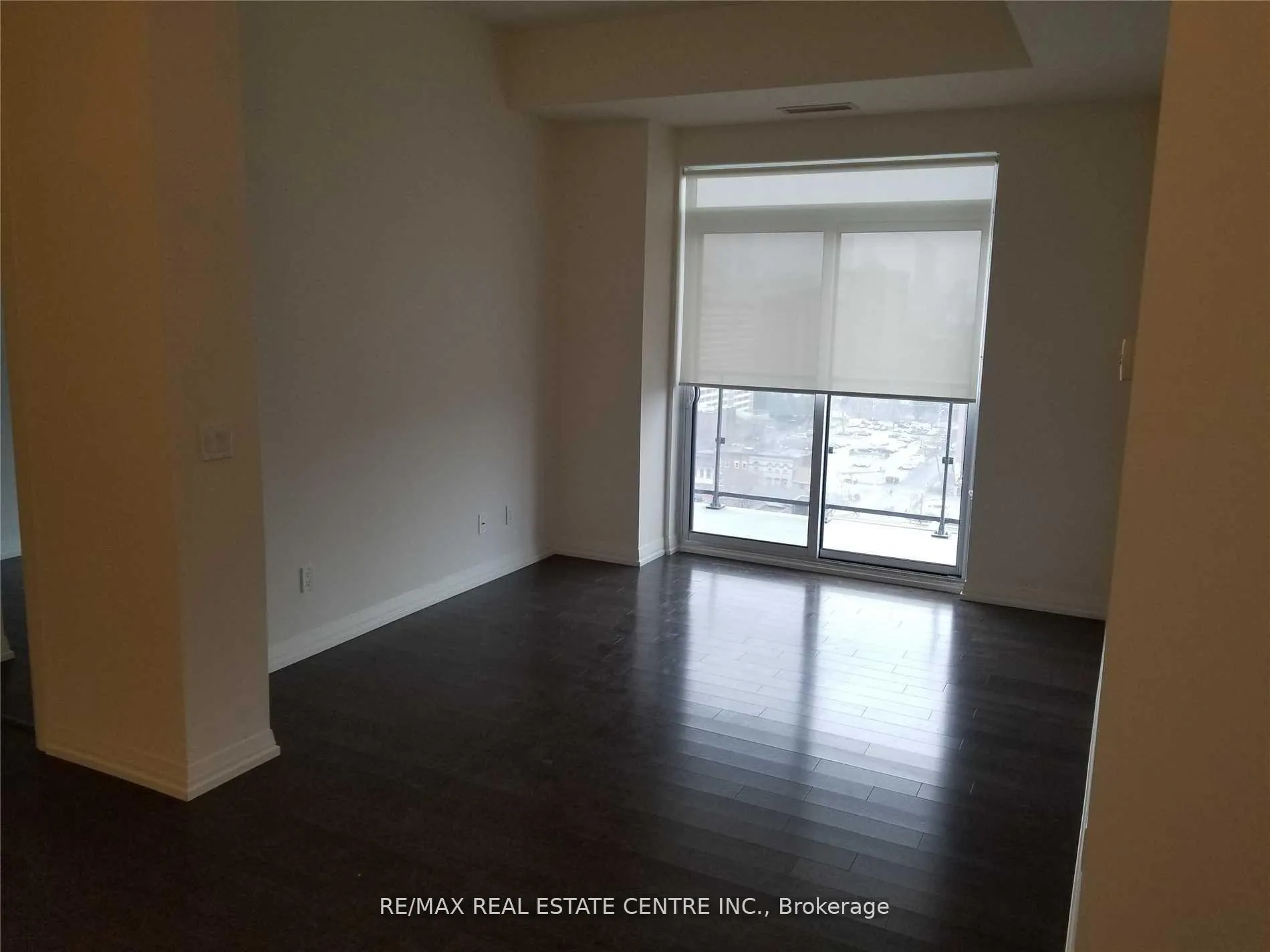 Photo 4 of Unit 2022, 460 Adelaide Street, Toronto, Moss Park — HOMEH