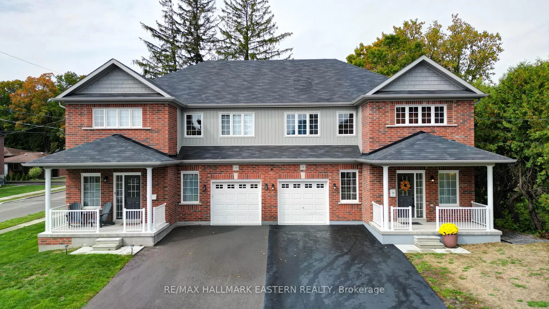 Photo 2 of 18 Durham Street, Clarington, Bowmanville — HOMEH