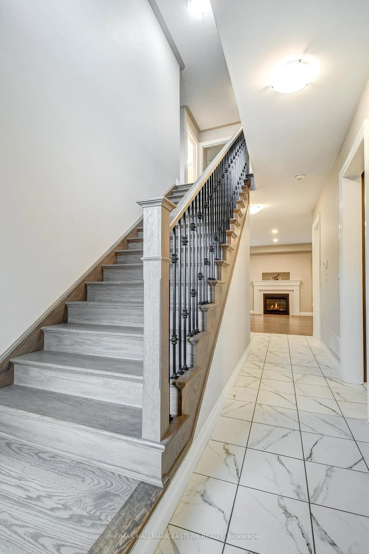 Photo 17 of 18 Durham Street, Clarington, Bowmanville — HOMEH