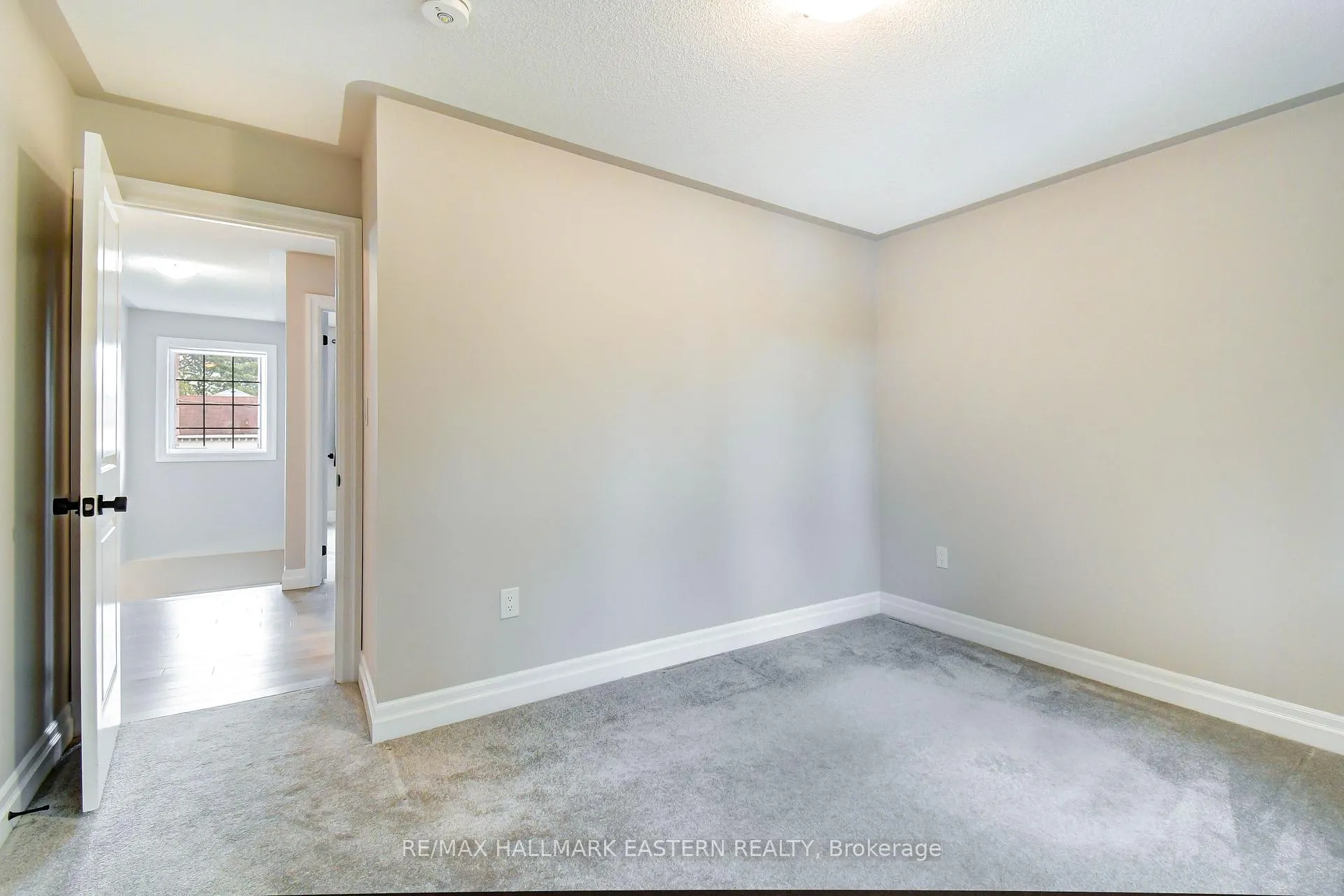 Photo 26 of 18 Durham Street, Clarington, Bowmanville — HOMEH