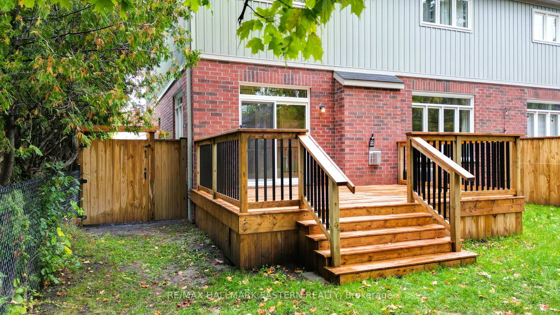 Photo 39 of 18 Durham Street, Clarington, Bowmanville — HOMEH
