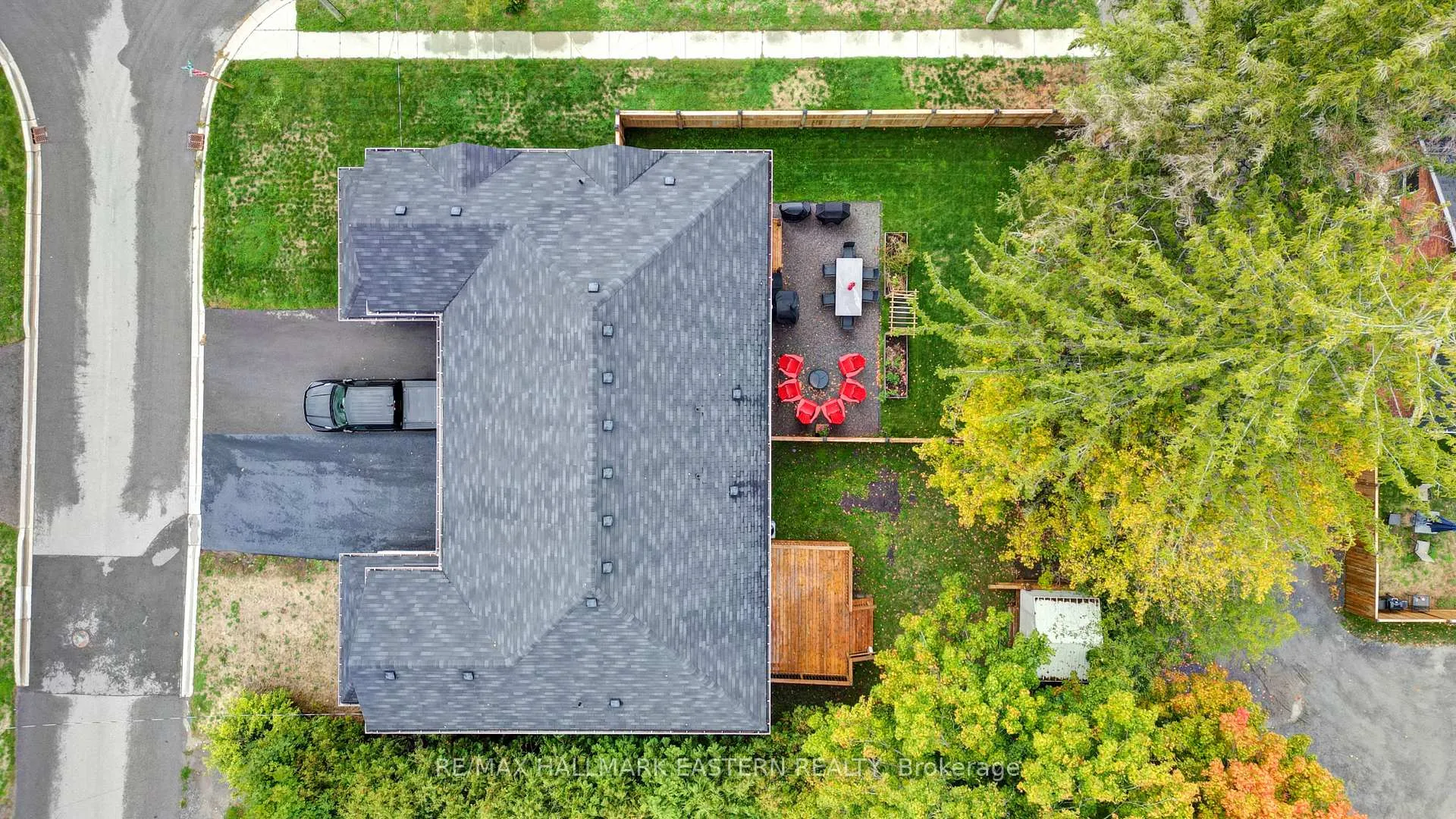 Photo 43 of 18 Durham Street, Clarington, Bowmanville — HOMEH