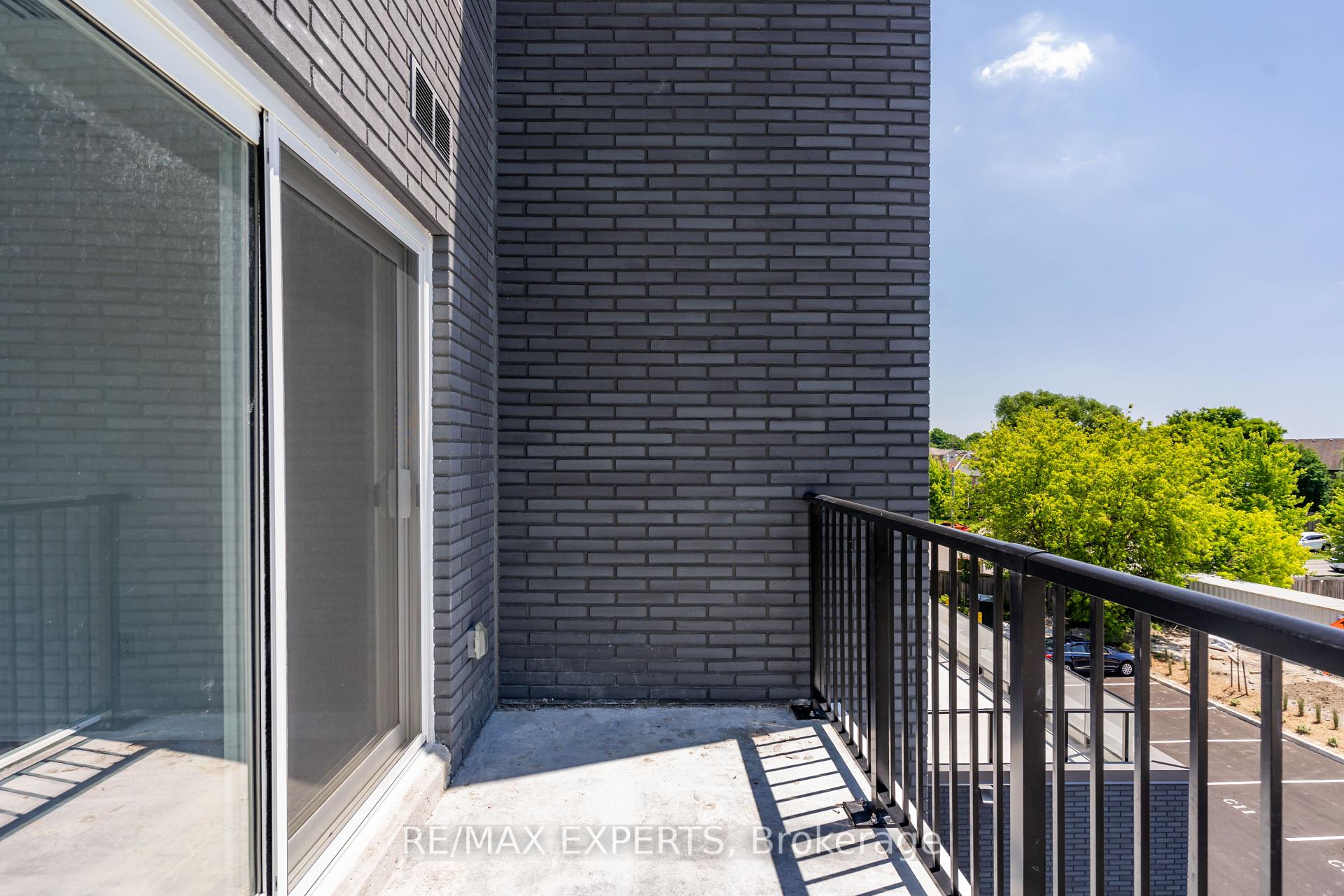 Photo 38 of Unit 307, 430 Essa Road, Barrie, Holly — HOMEH