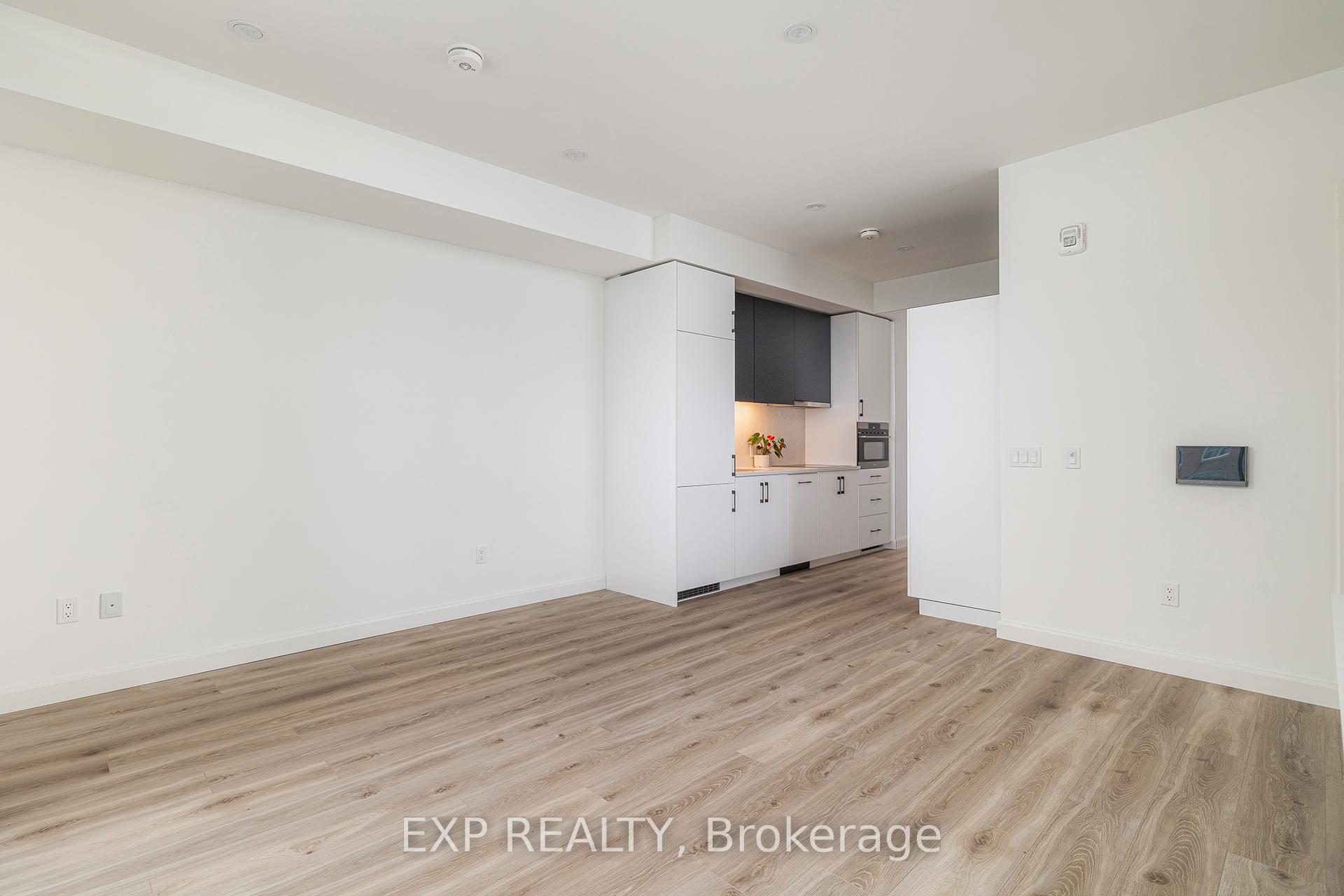 Photo 4 of Unit 613, 741 King Street W, Kitchener — HOMEH