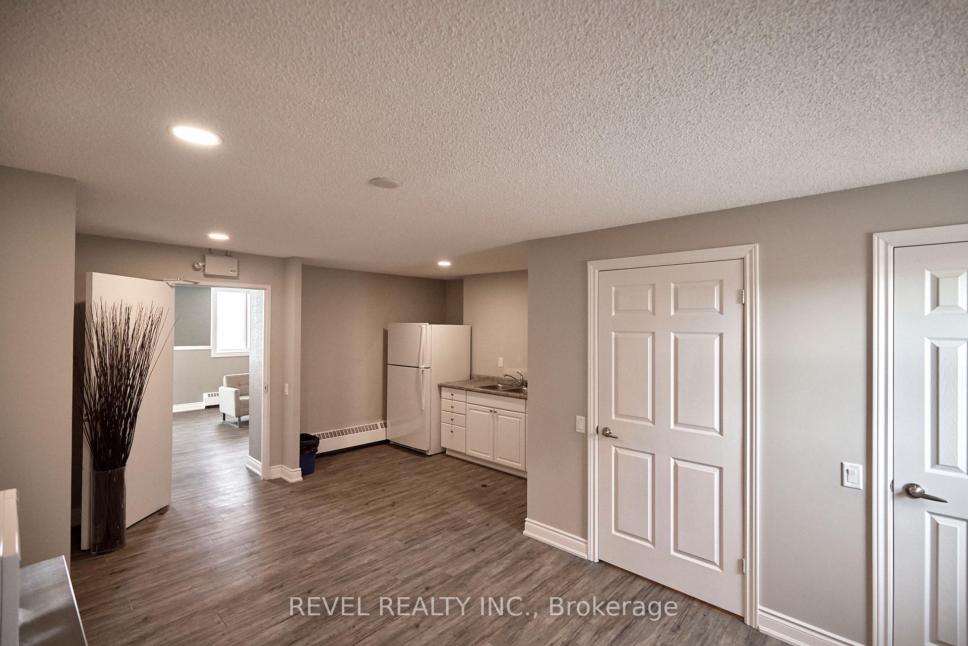 Photo 17 of Unit 31, 2 Albert Street, Barrie, North Shore — HOMEH