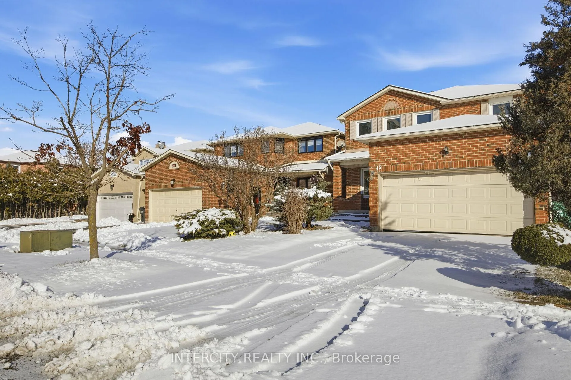Photo 2 of 45 Merganser Crescent, Brampton, Fletcher's Creek South — HOMEH