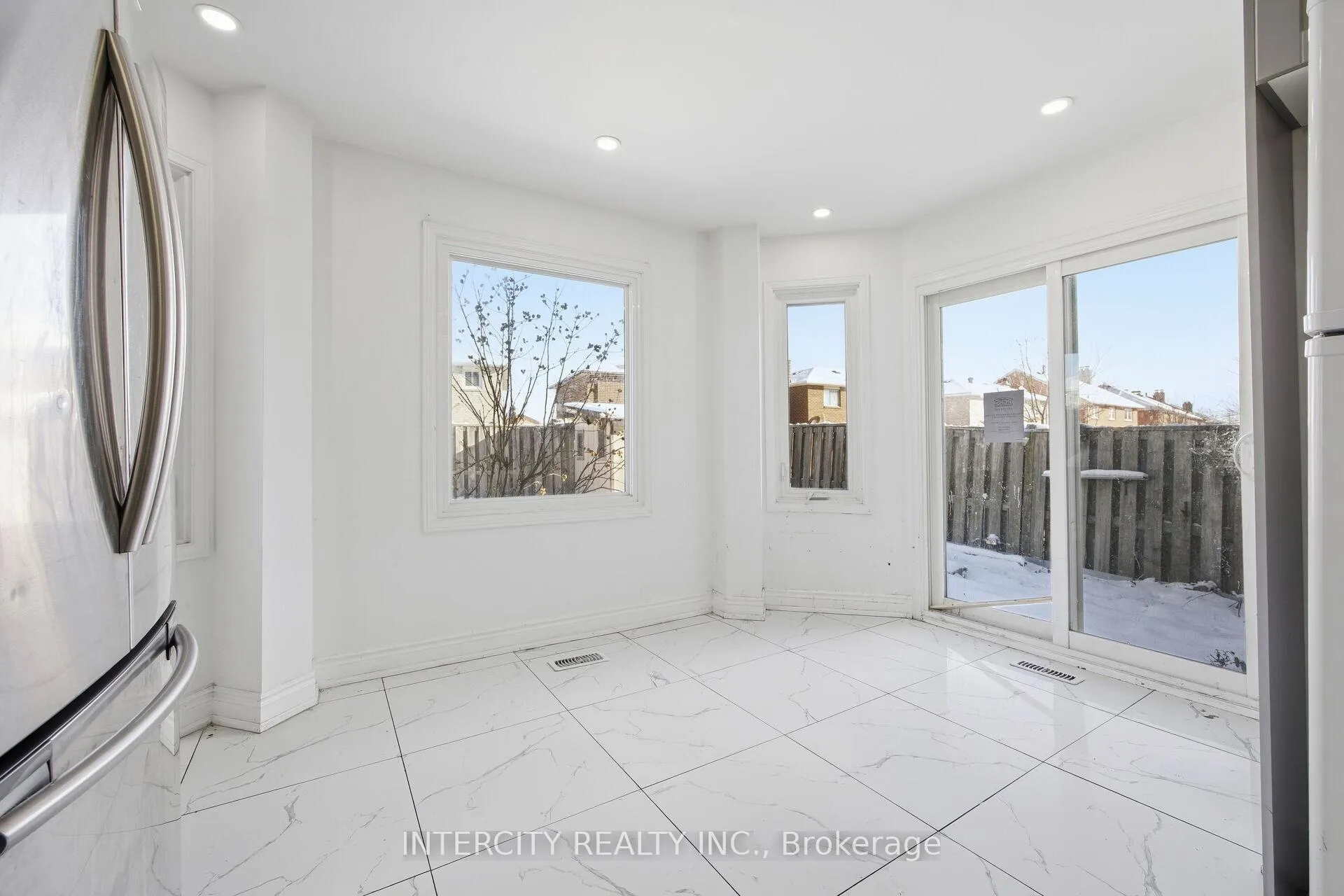 Photo 13 of 45 Merganser Crescent, Brampton, Fletcher's Creek South — HOMEH