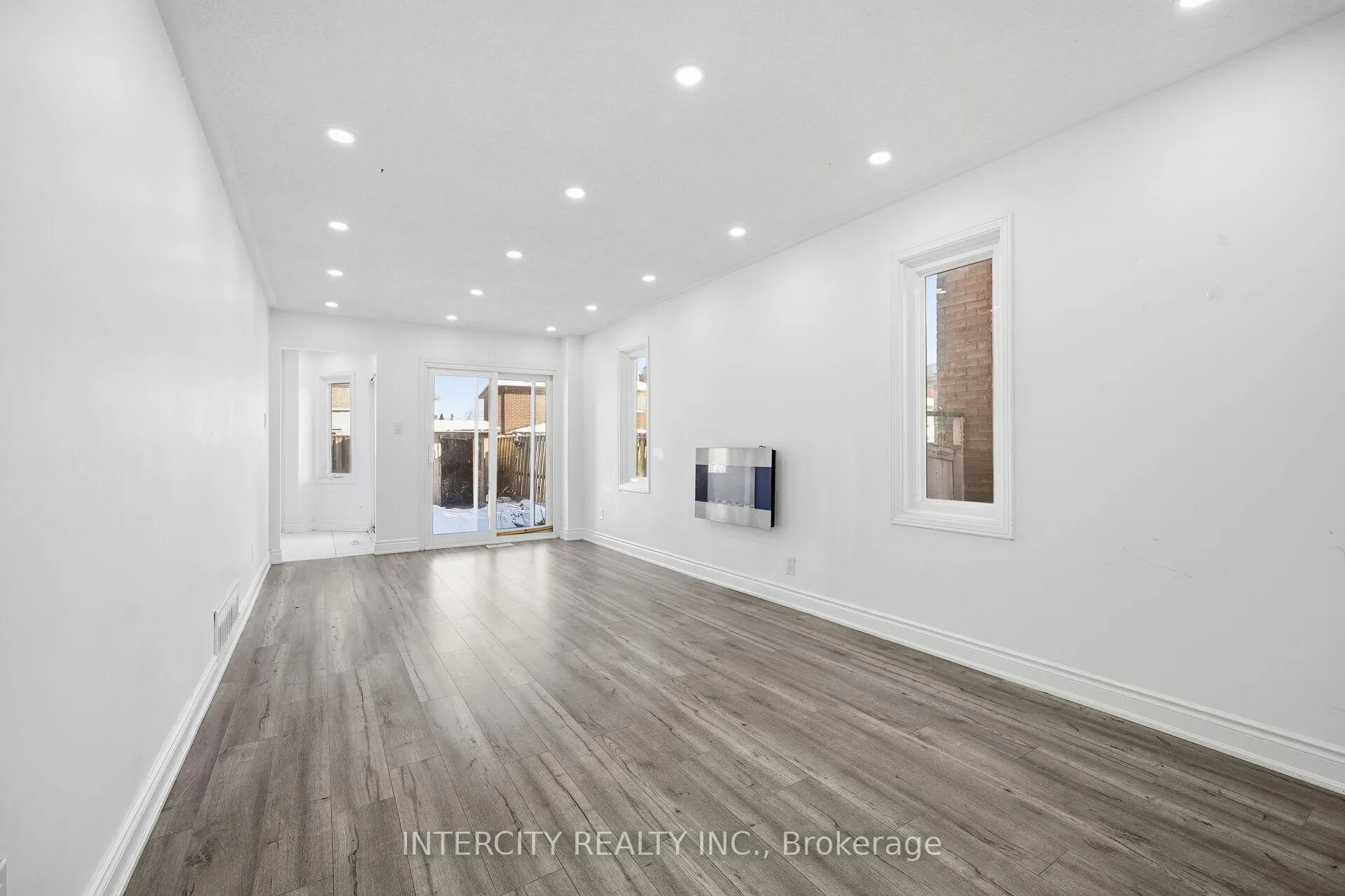 Photo 14 of 45 Merganser Crescent, Brampton, Fletcher's Creek South — HOMEH