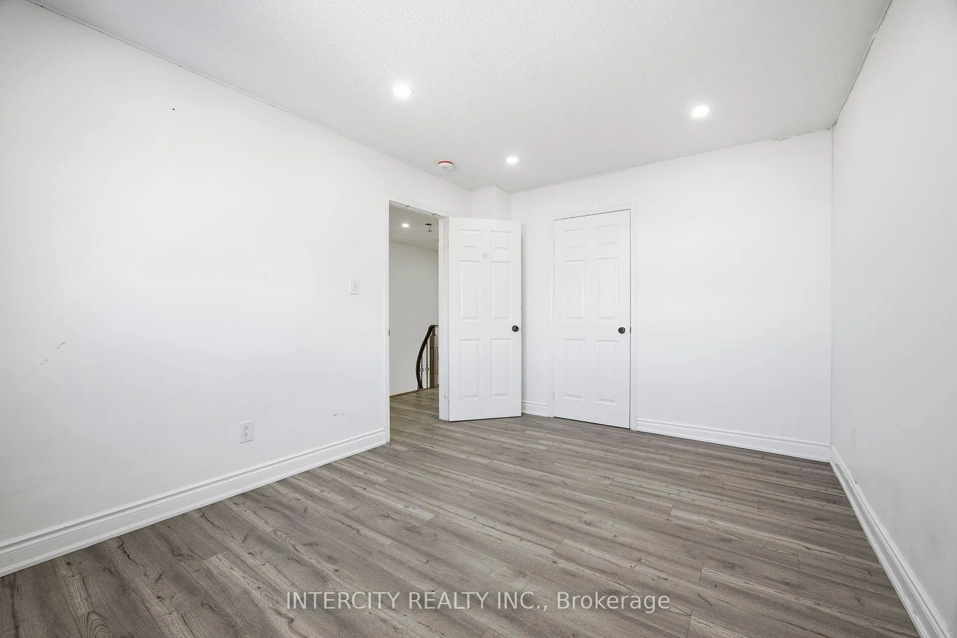 Photo 27 of 45 Merganser Crescent, Brampton, Fletcher's Creek South — HOMEH