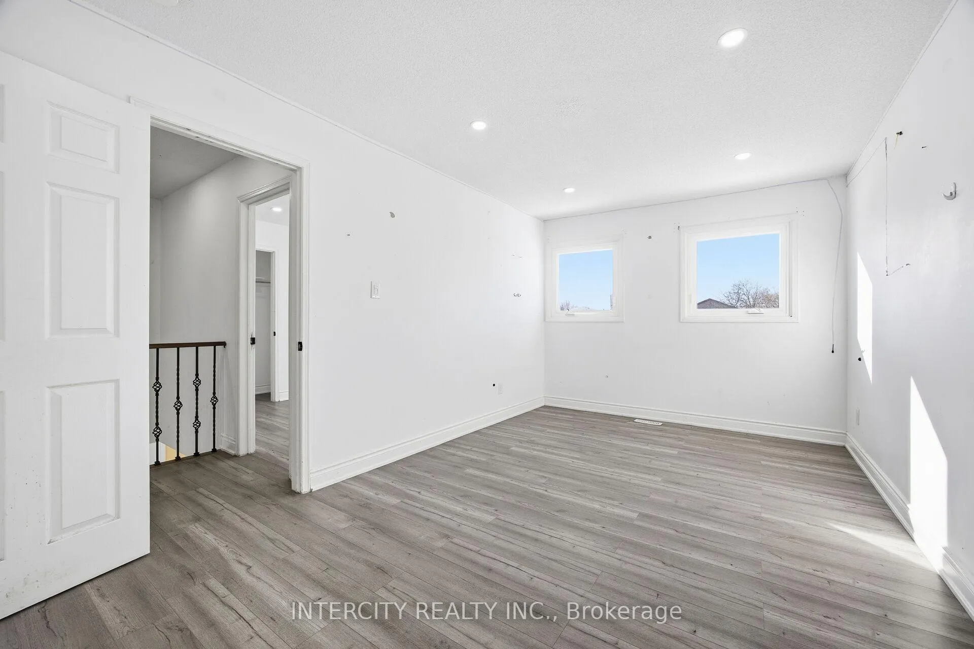 Photo 29 of 45 Merganser Crescent, Brampton, Fletcher's Creek South — HOMEH