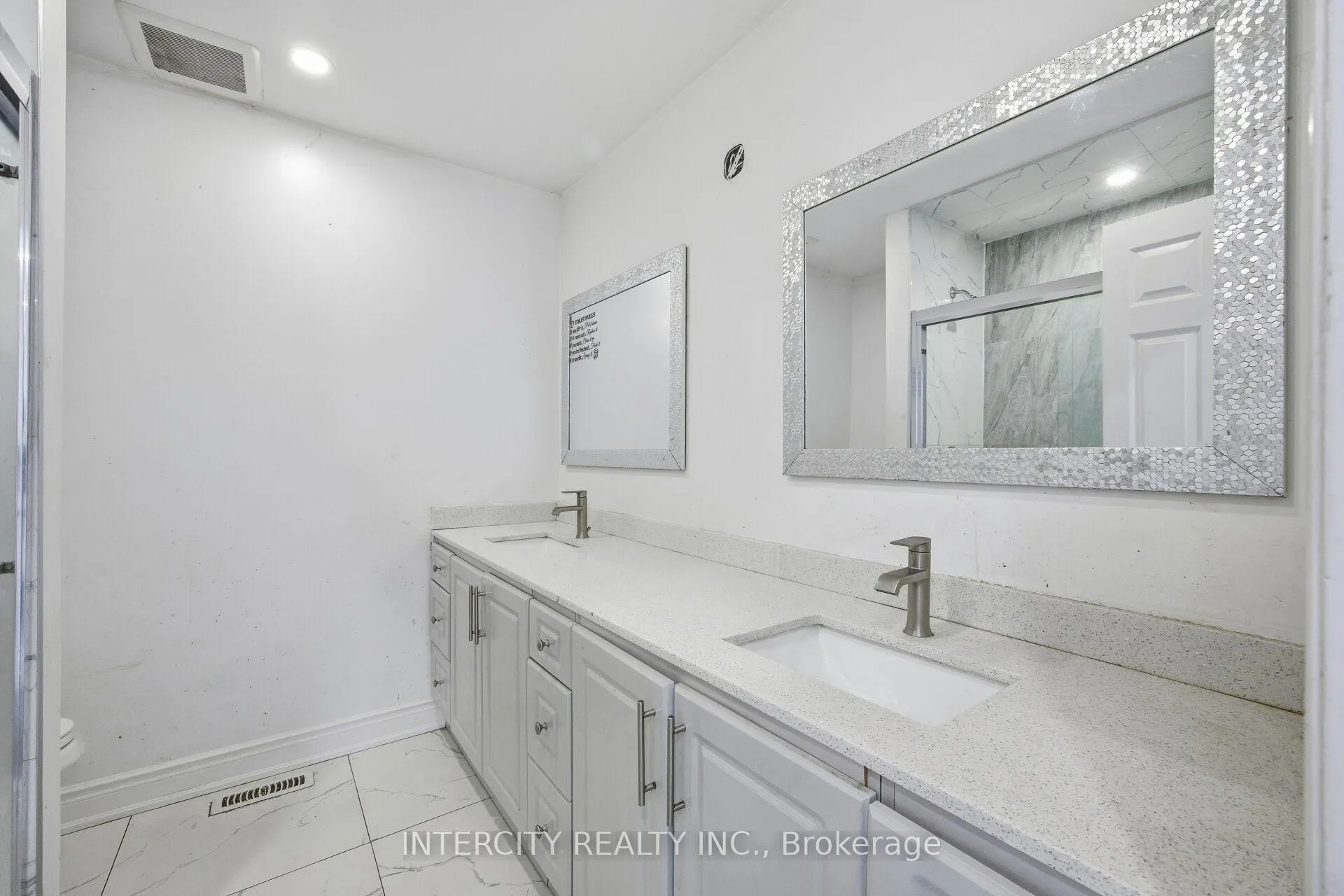 Photo 33 of 45 Merganser Crescent, Brampton, Fletcher's Creek South — HOMEH