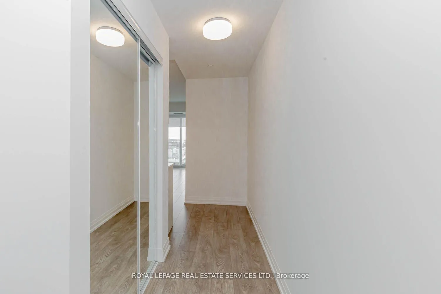 Photo 5 of Unit 2604, 286 Main Street, Toronto, East End-Danforth — HOMEH