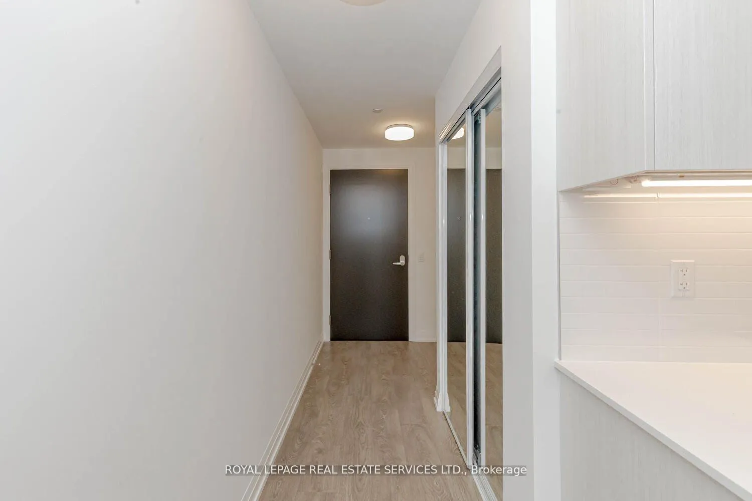Photo 6 of Unit 2604, 286 Main Street, Toronto, East End-Danforth — HOMEH