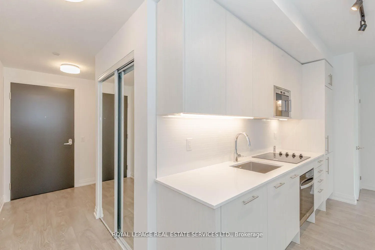 Photo 7 of Unit 2604, 286 Main Street, Toronto, East End-Danforth — HOMEH