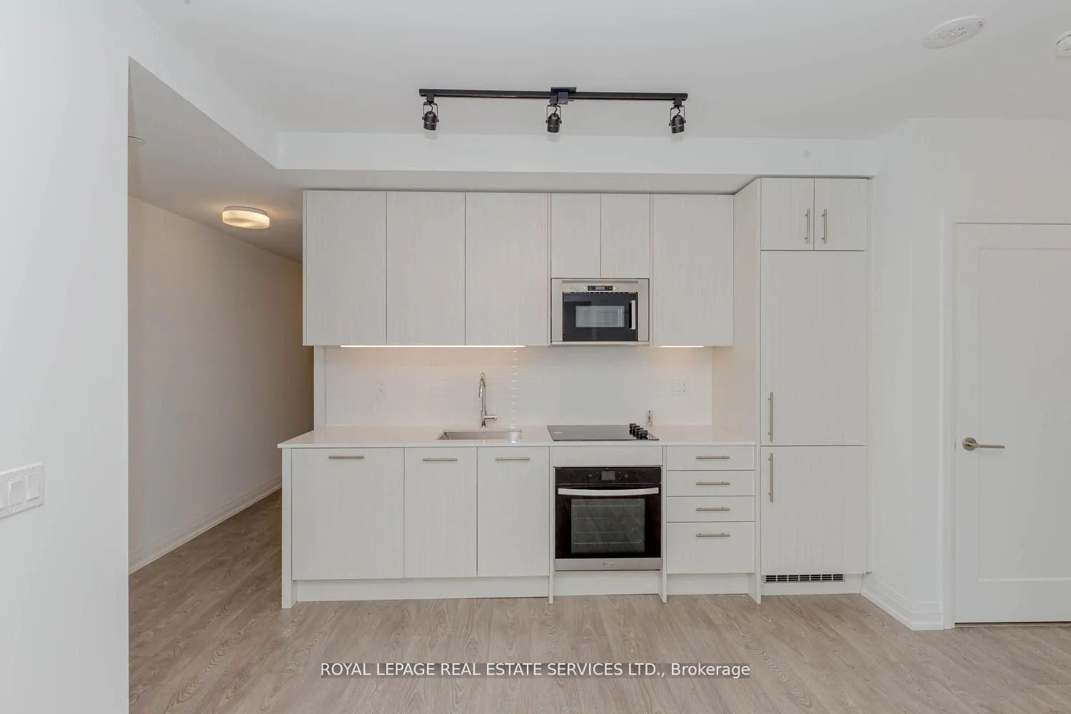 Photo 8 of Unit 2604, 286 Main Street, Toronto, East End-Danforth — HOMEH
