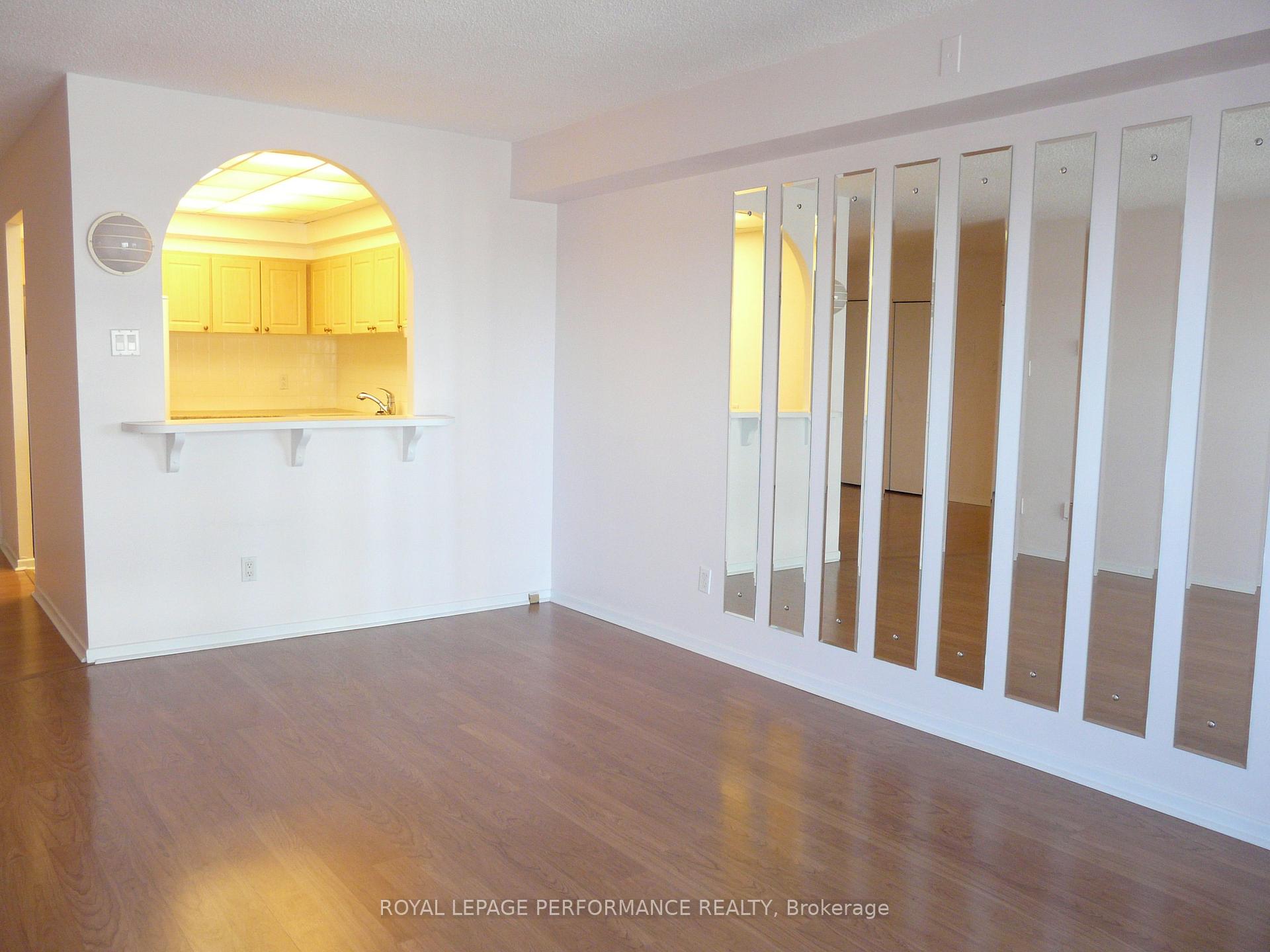 Photo 8 of Unit 1505, 158C Mcarthur Avenue, Ottawa, Vanier — HOMEH