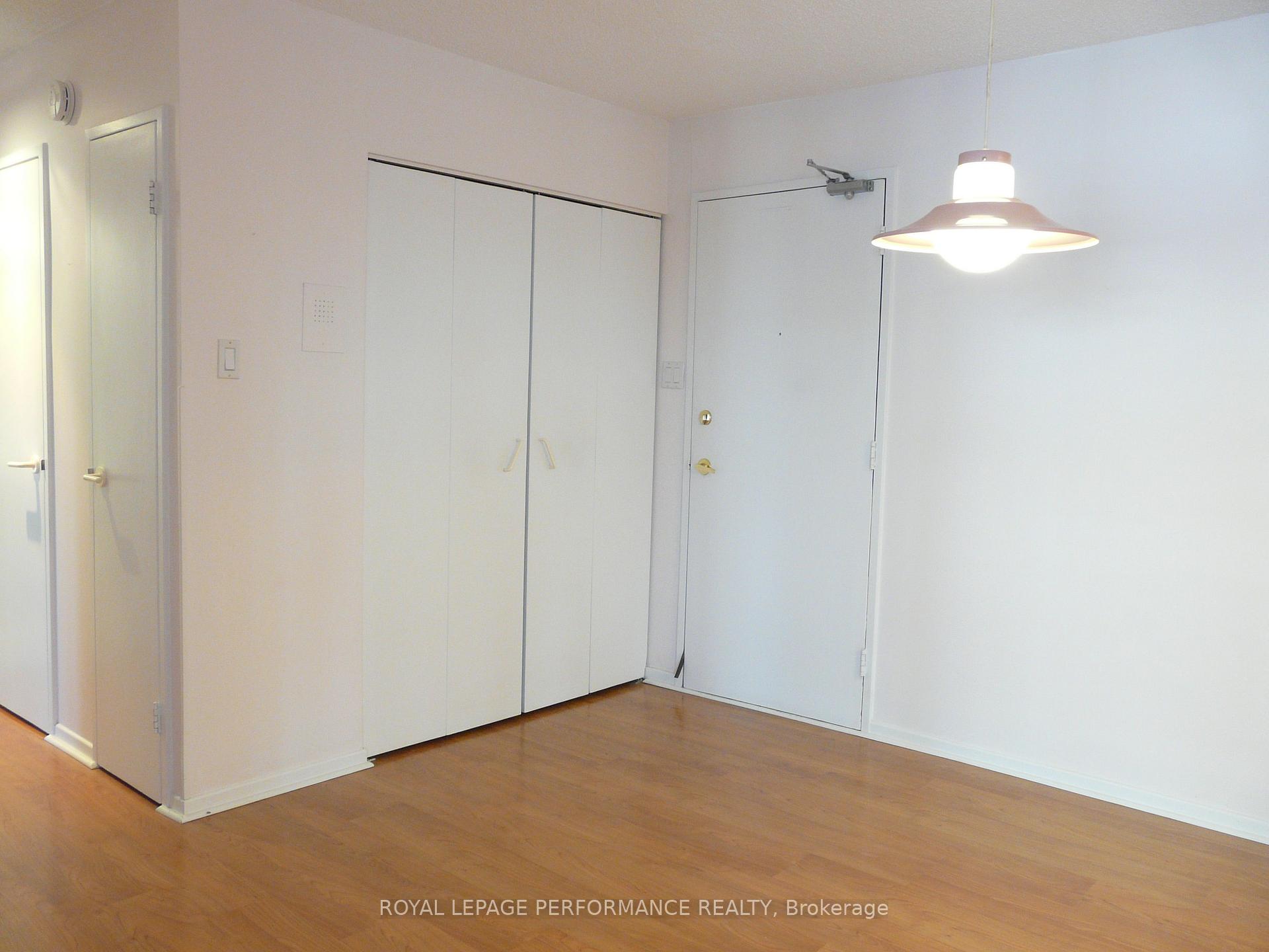 Photo 9 of Unit 1505, 158C Mcarthur Avenue, Ottawa, Vanier — HOMEH