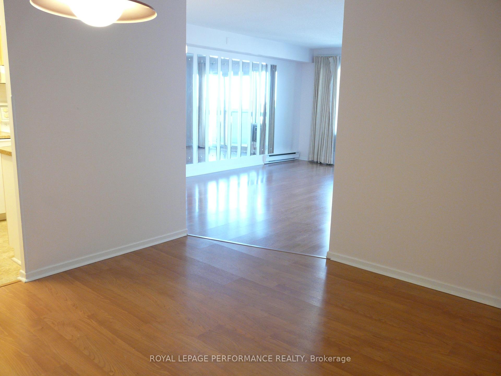 Photo 12 of Unit 1505, 158C Mcarthur Avenue, Ottawa, Vanier — HOMEH
