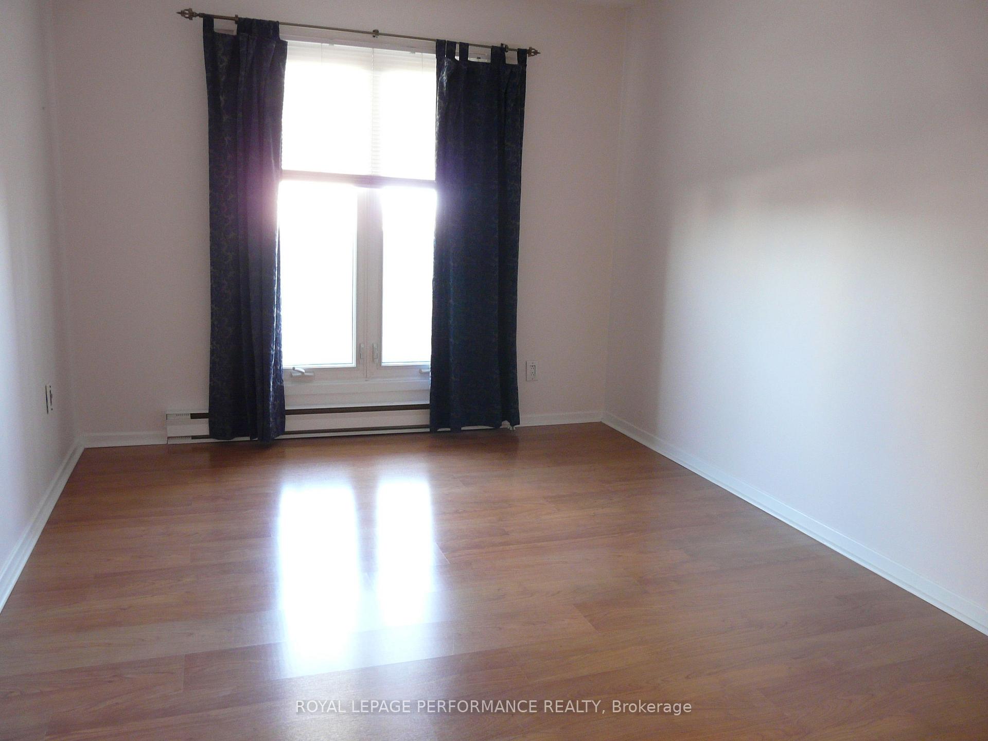 Photo 14 of Unit 1505, 158C Mcarthur Avenue, Ottawa, Vanier — HOMEH