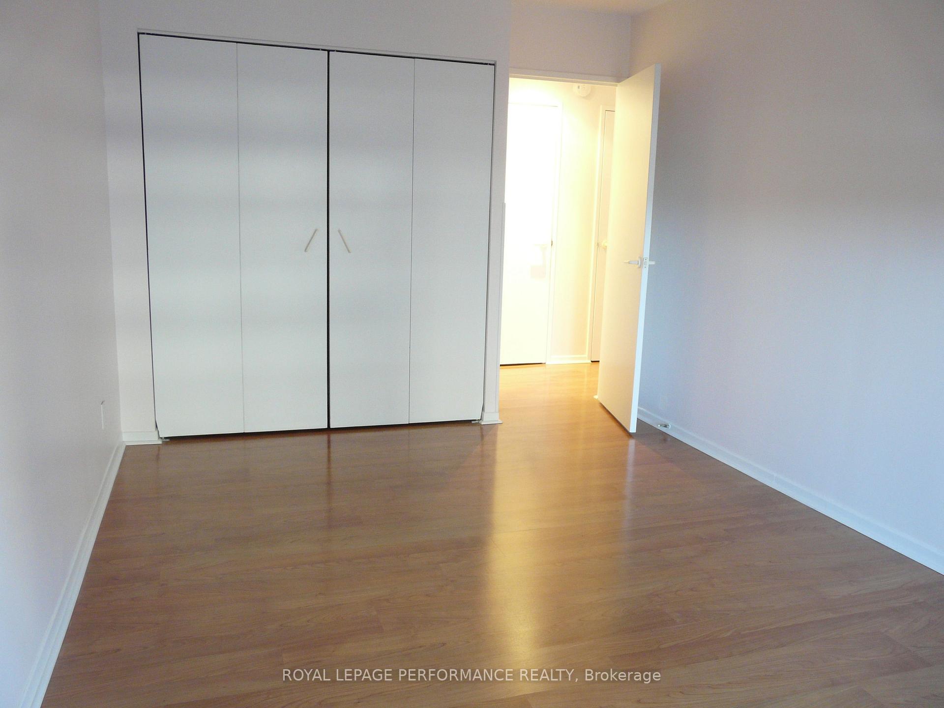 Photo 15 of Unit 1505, 158C Mcarthur Avenue, Ottawa, Vanier — HOMEH