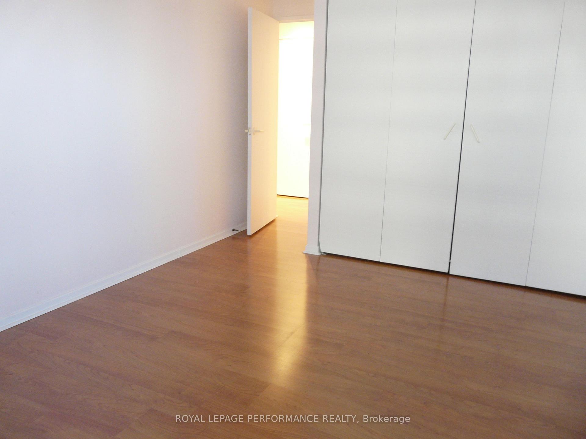Photo 17 of Unit 1505, 158C Mcarthur Avenue, Ottawa, Vanier — HOMEH