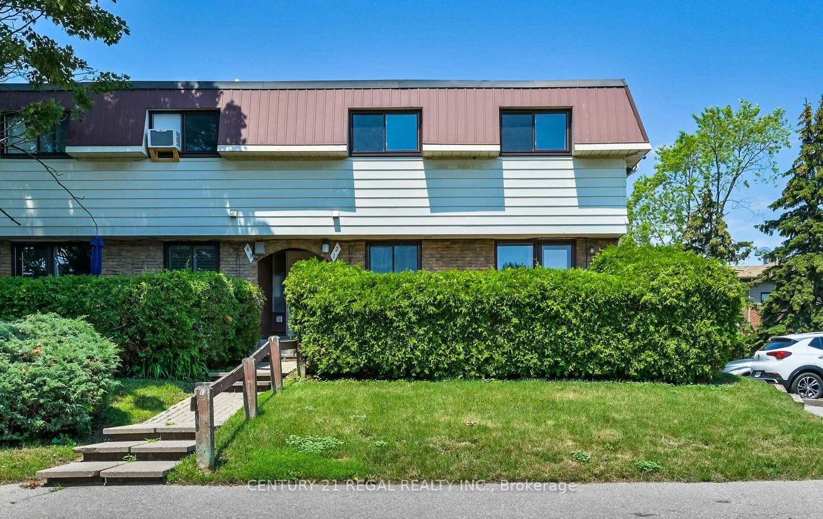 Front of Unit 17, 506 Normandy Street