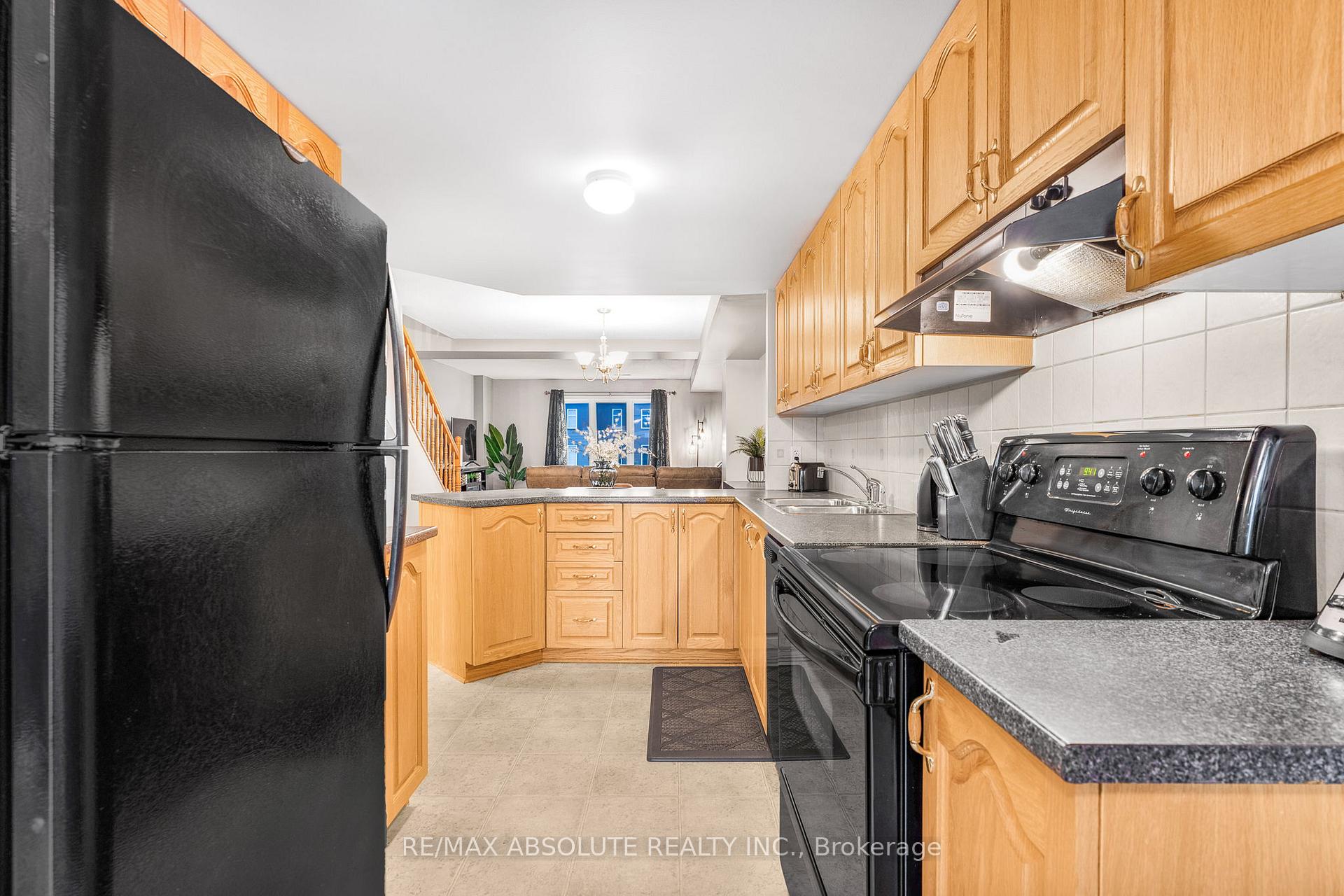 Photo 6 of 78 Lakepointe Drive, Ottawa, Avalon East — HOMEH