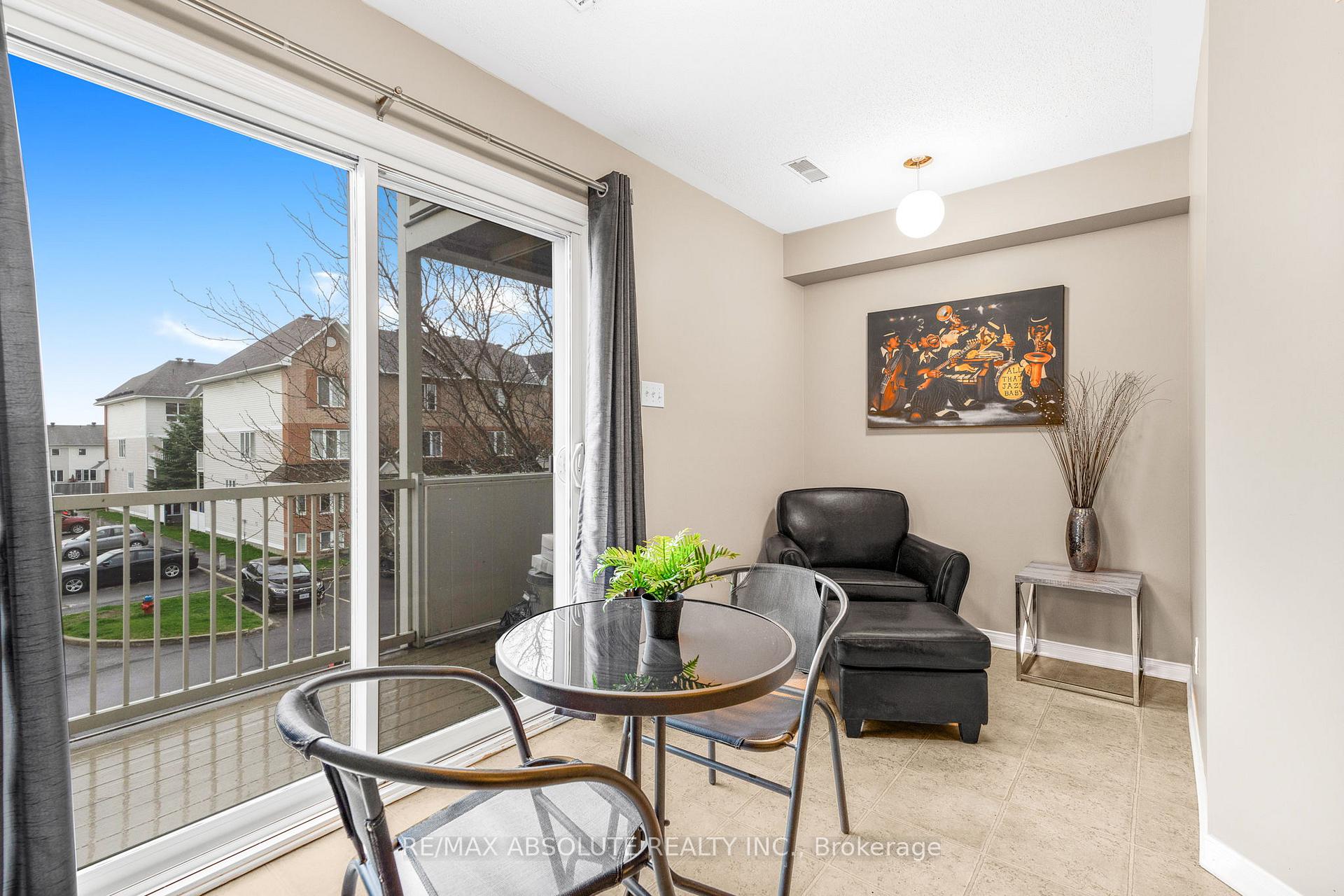 Photo 7 of 78 Lakepointe Drive, Ottawa, Avalon East — HOMEH