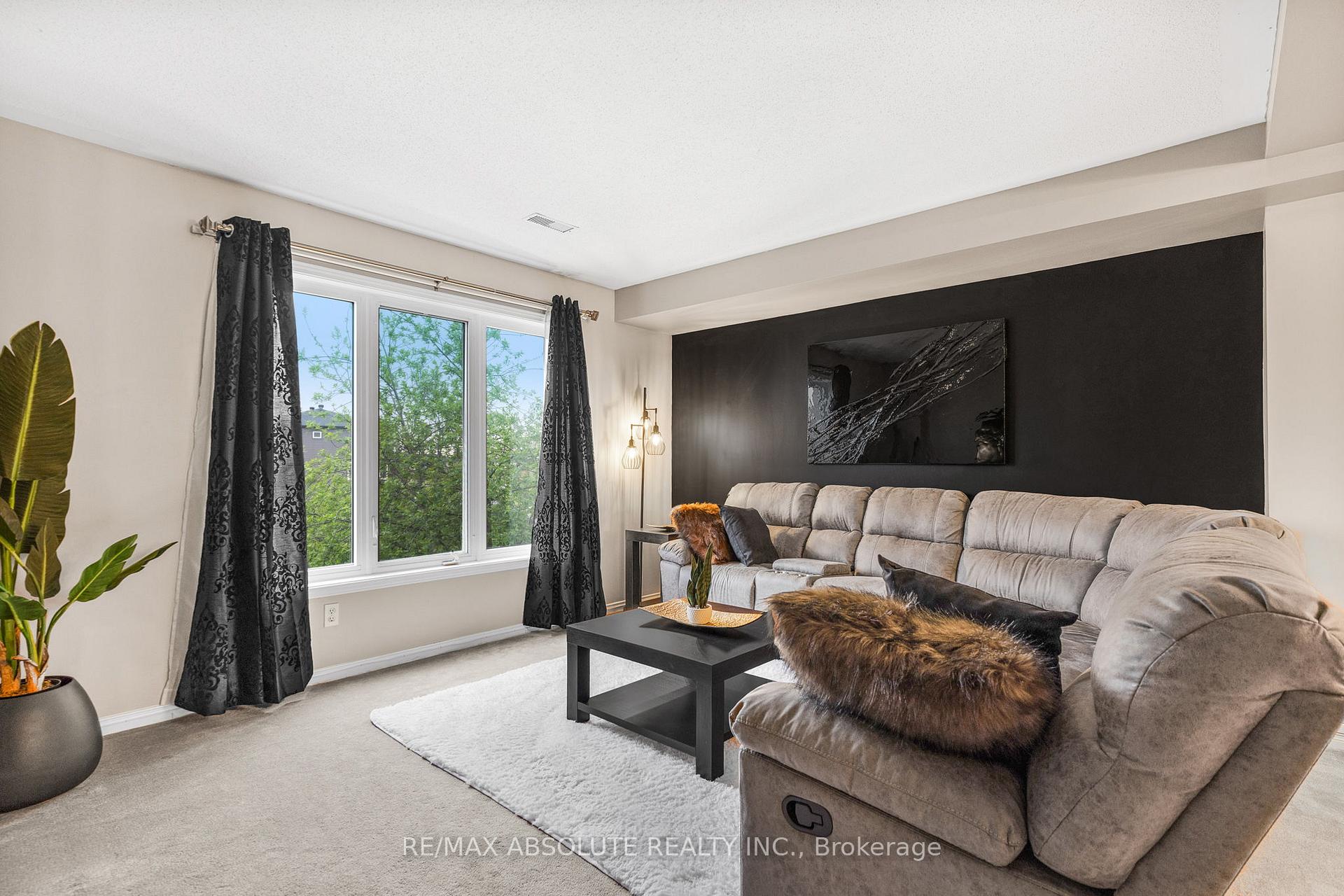 Photo 11 of 78 Lakepointe Drive, Ottawa, Avalon East — HOMEH