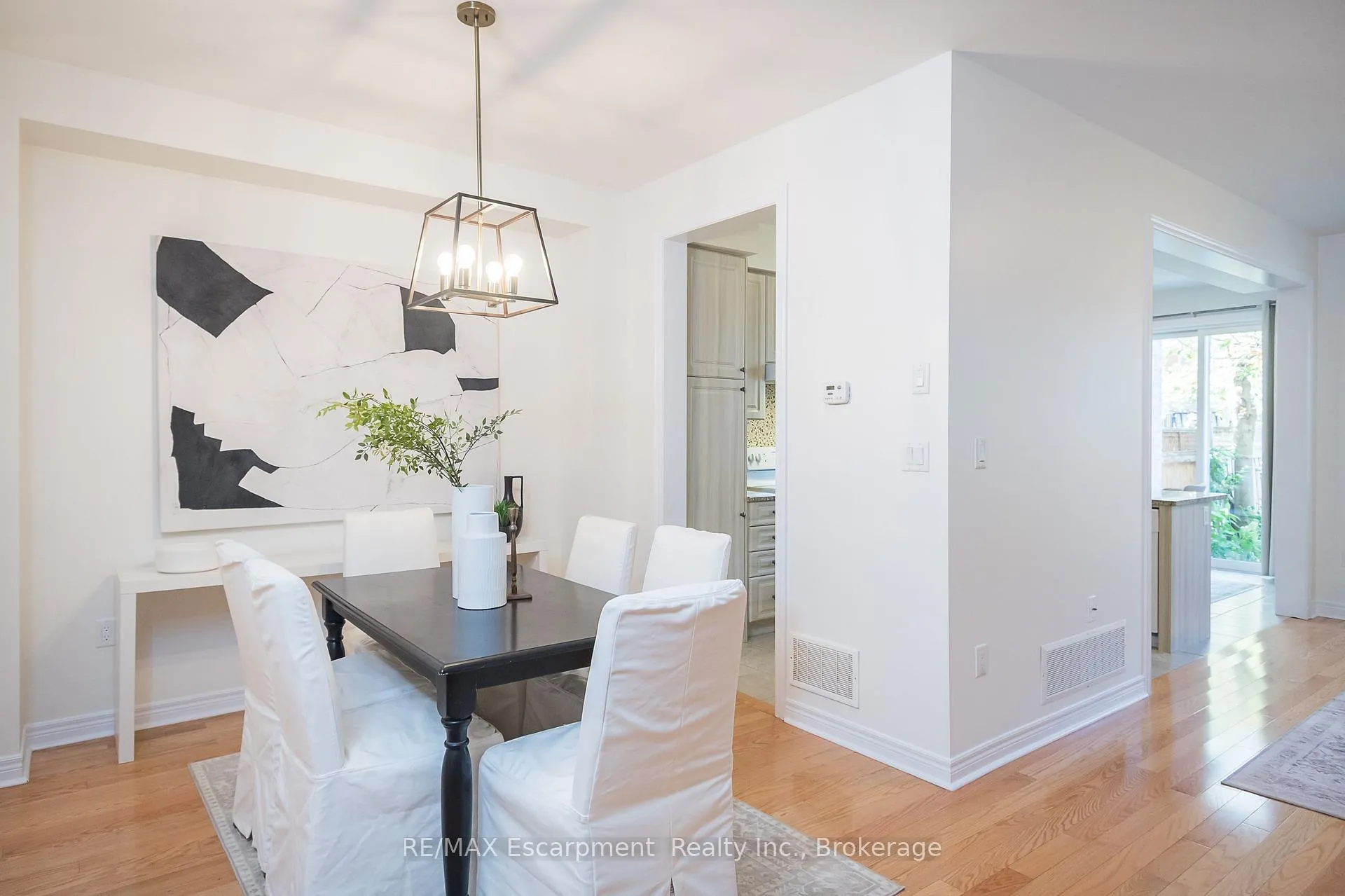 Photo 6 of 10 Cedarcrest Street, Caledon, Rural Caledon — HOMEH