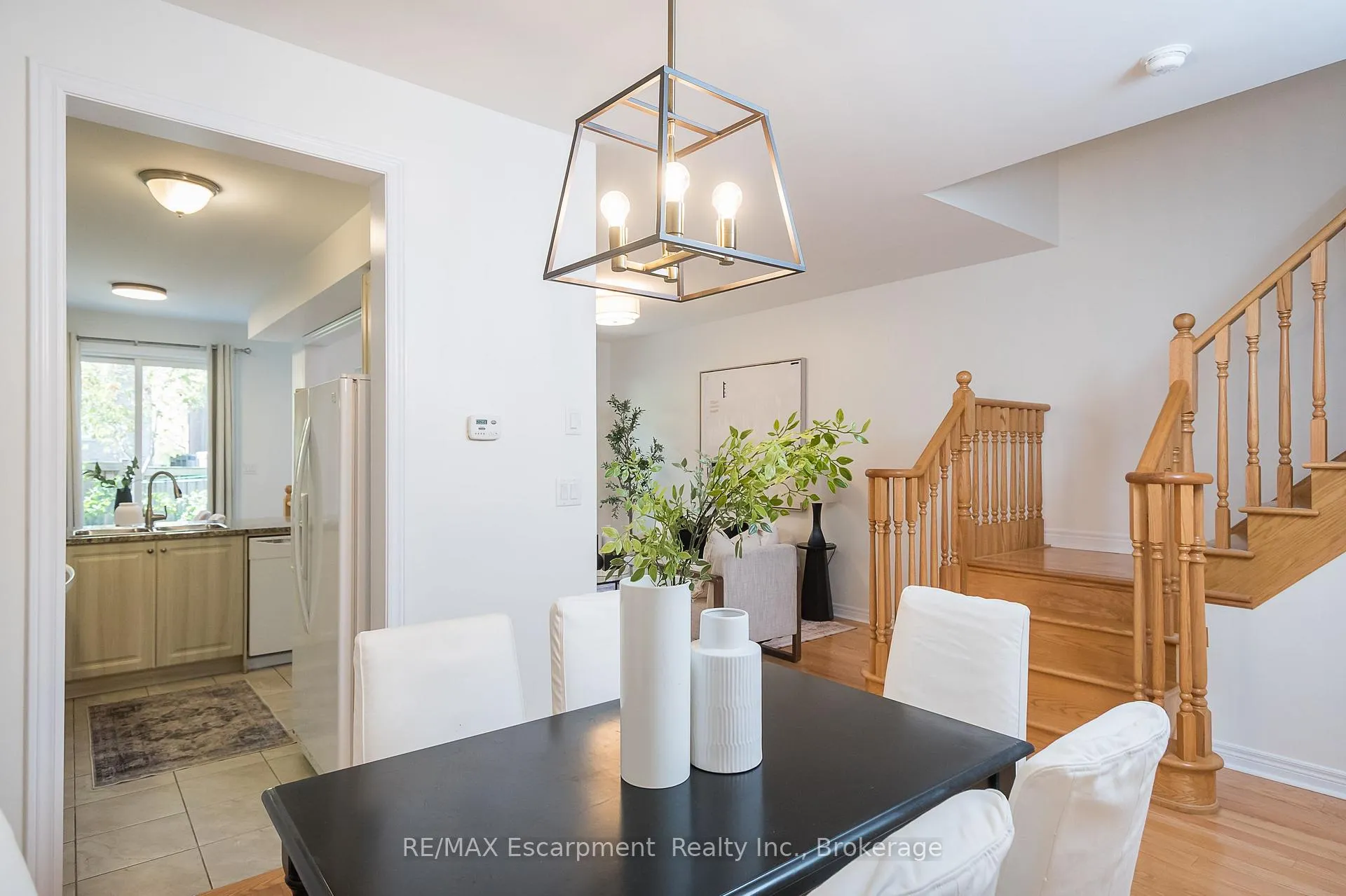 Photo 8 of 10 Cedarcrest Street, Caledon, Rural Caledon — HOMEH