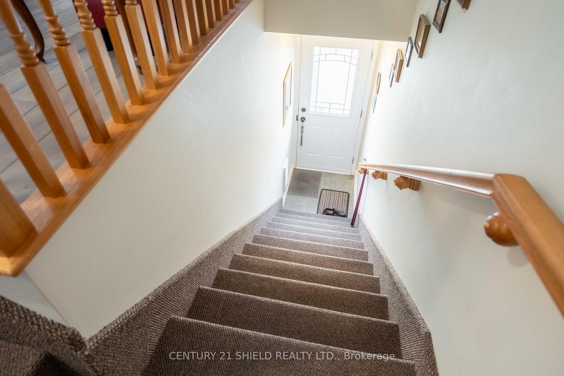 Photo 2 of Unit 202, 222 First Street E, Cornwall — HOMEH