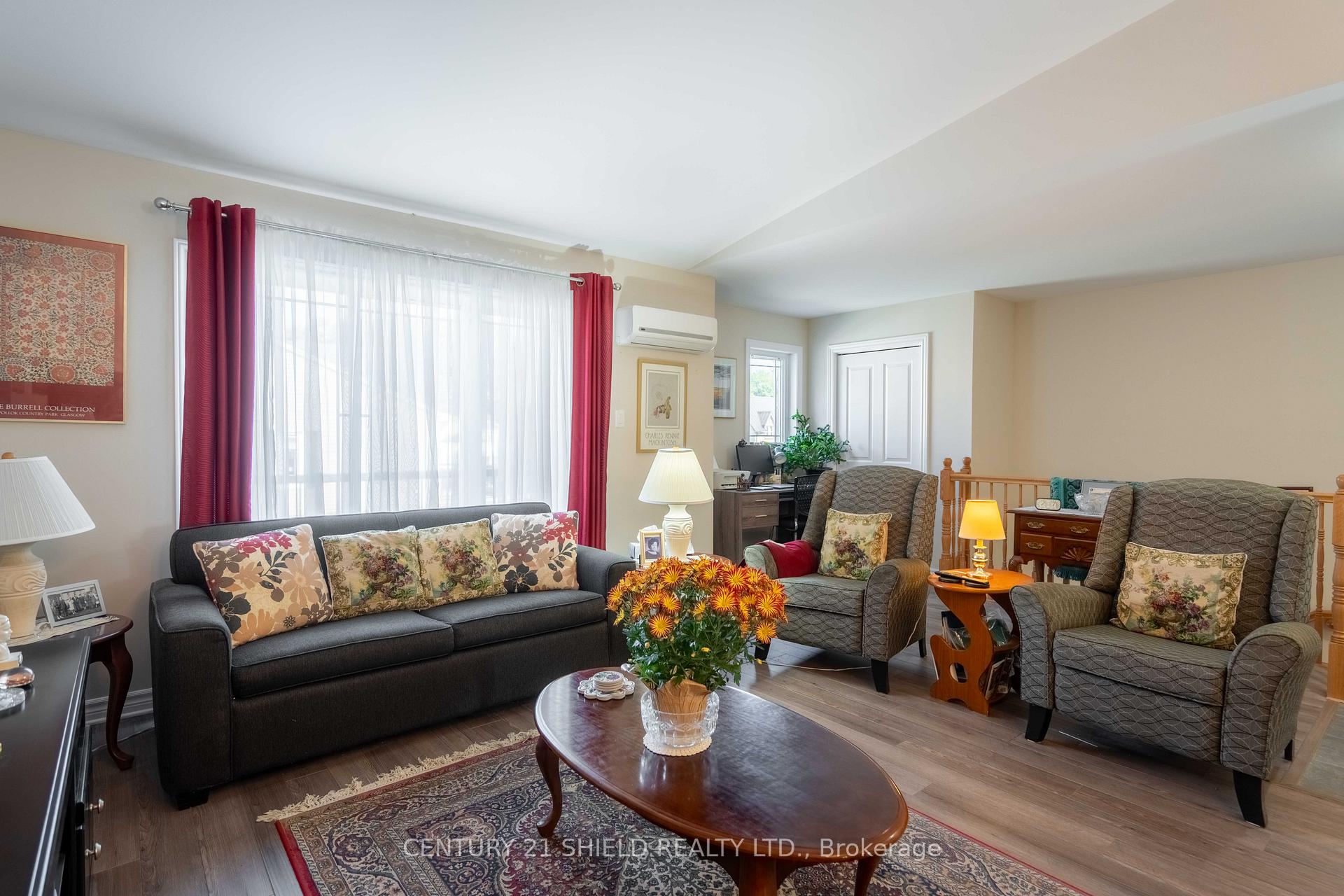 Photo 6 of Unit 202, 222 First Street E, Cornwall — HOMEH