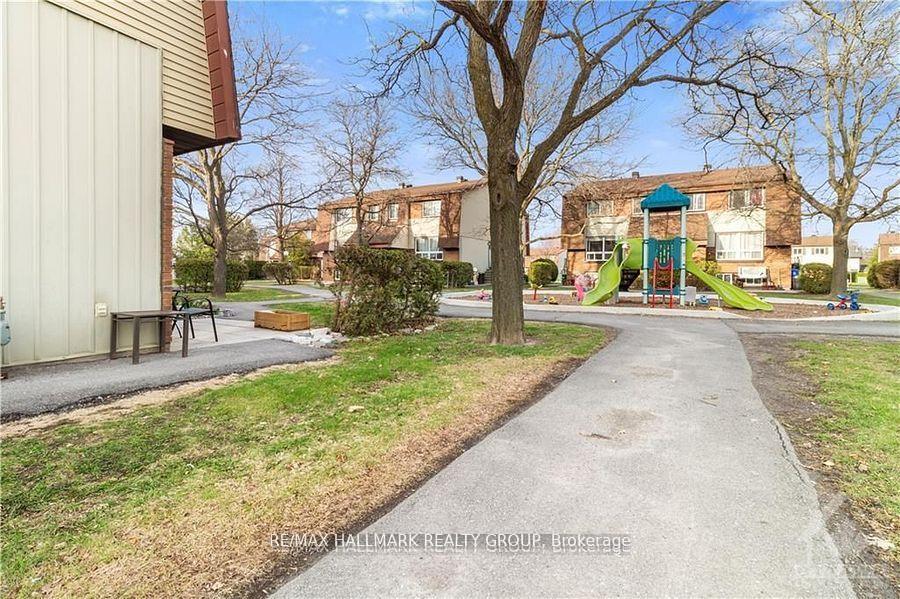 Photo 22 of 79 Pixley, Ottawa, Riverview Park — HOMEH